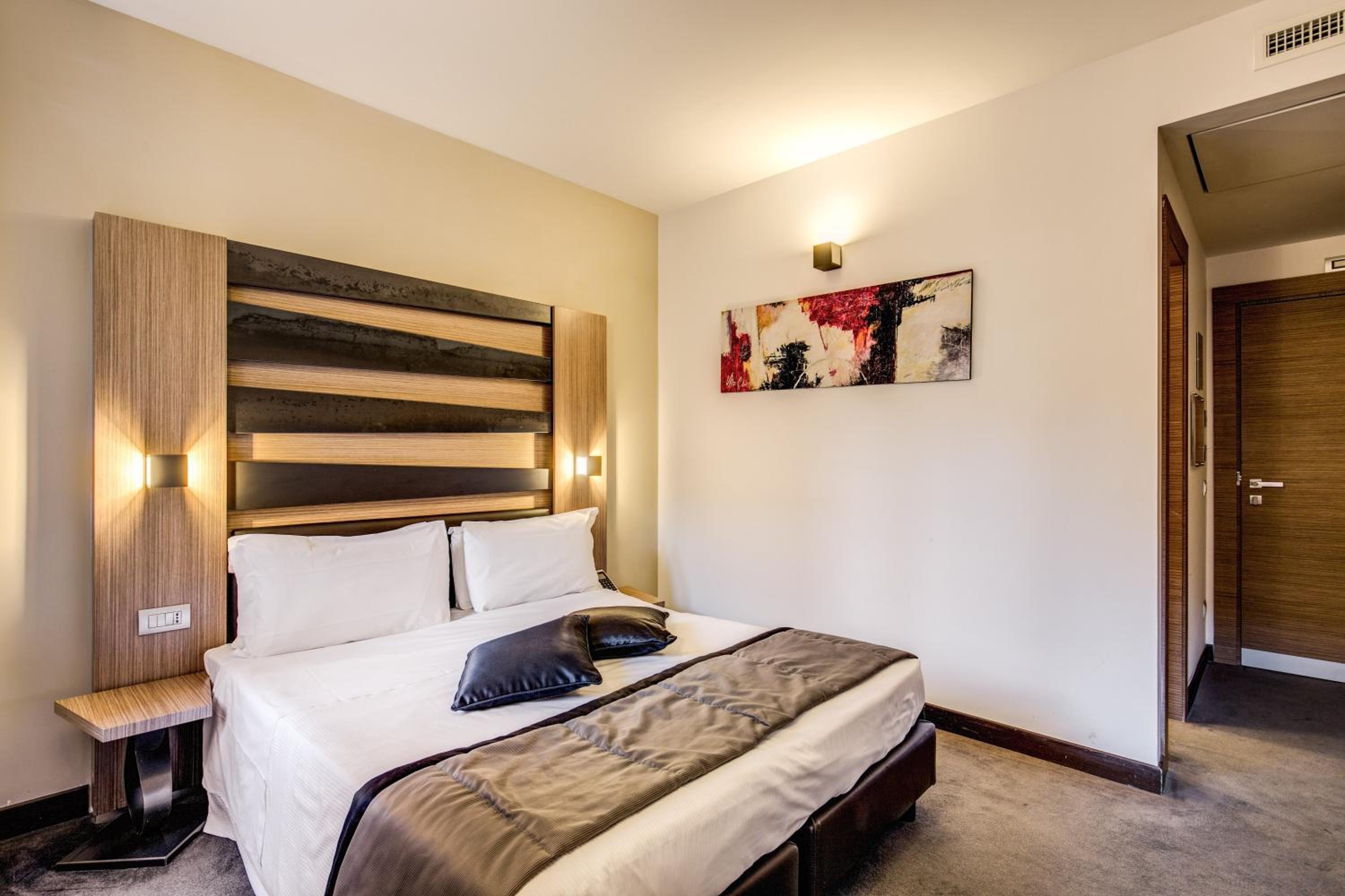 Double or Twin Room photo 1