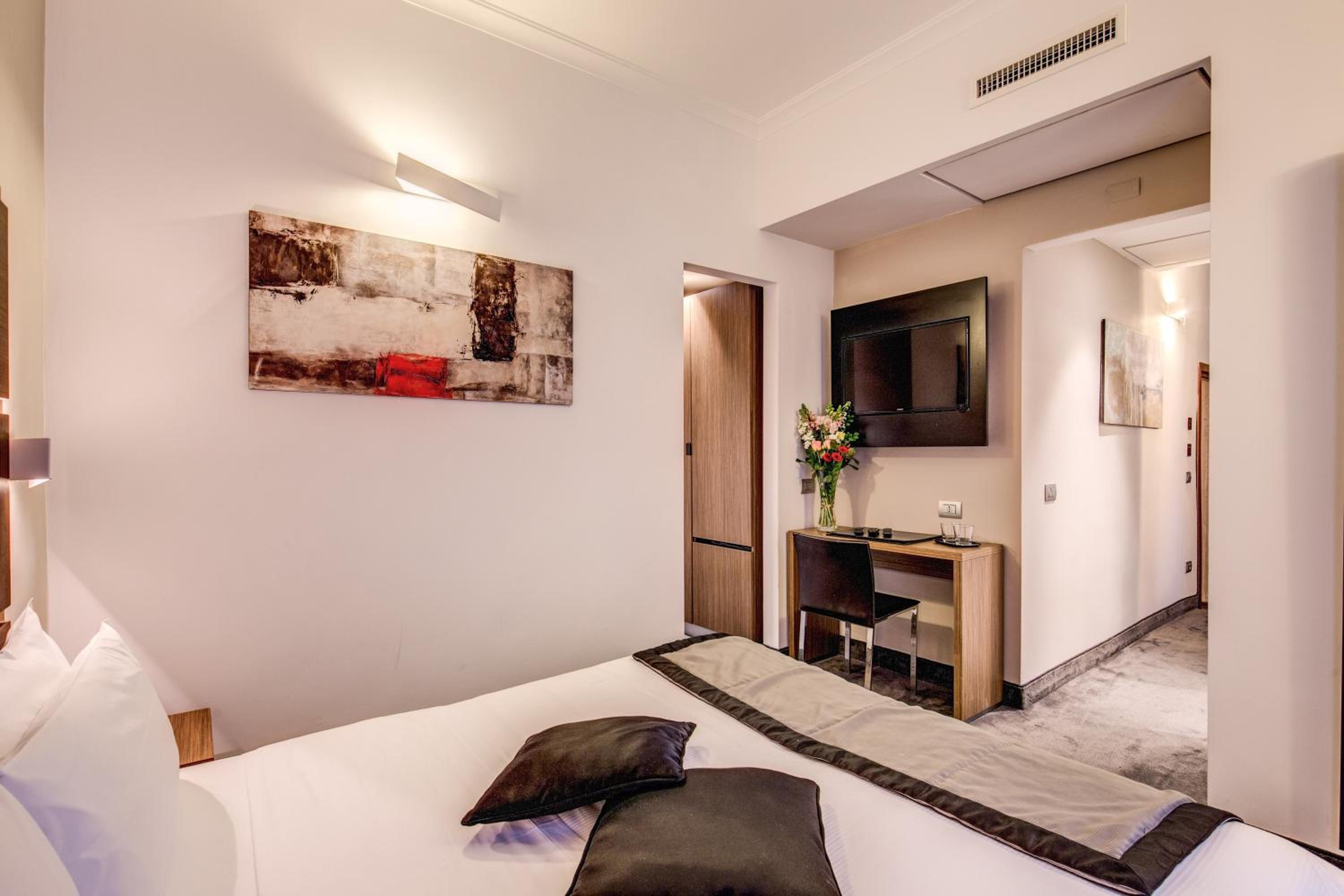 Triple Room photo 2