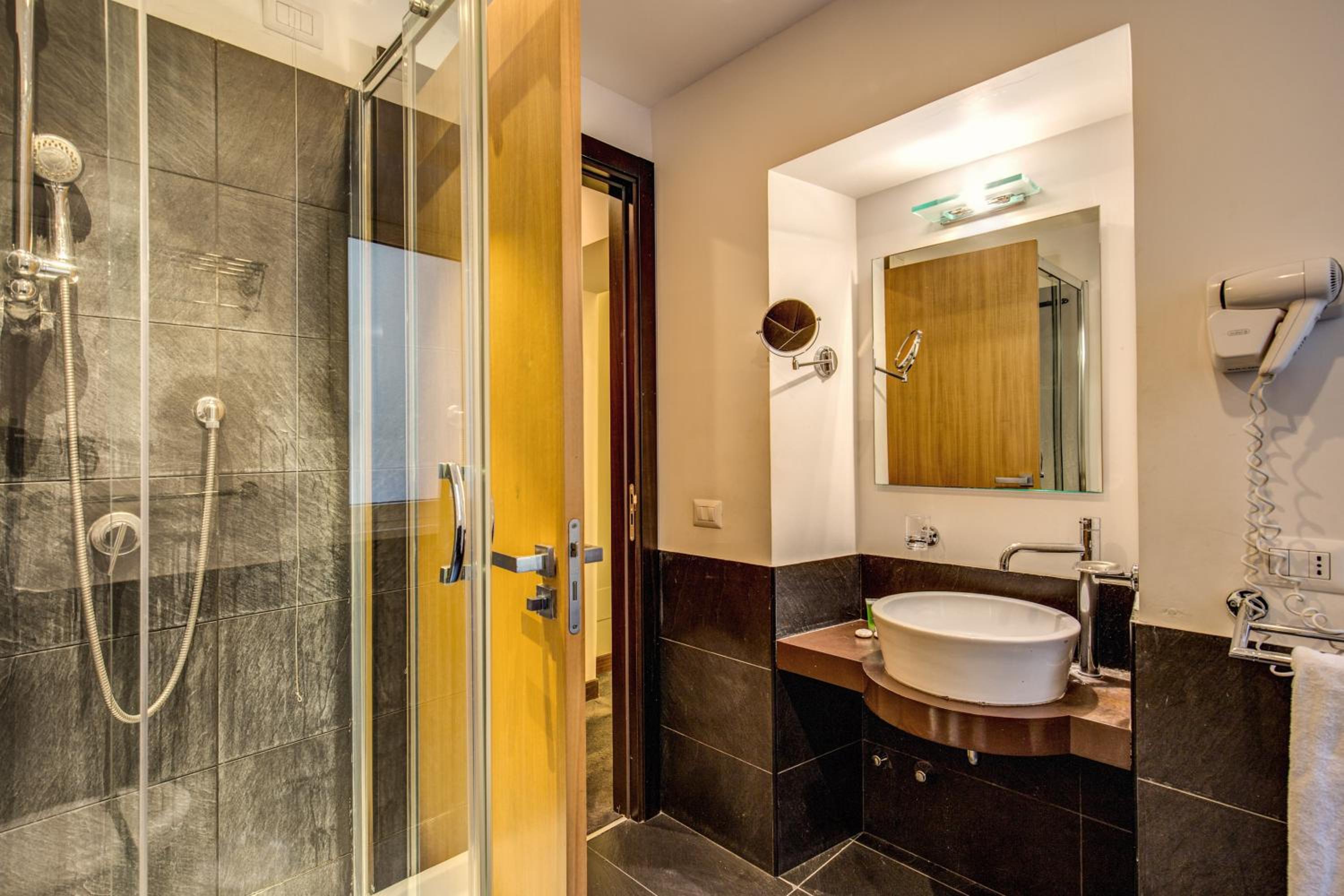 Superior Double or Twin Room photo 2
