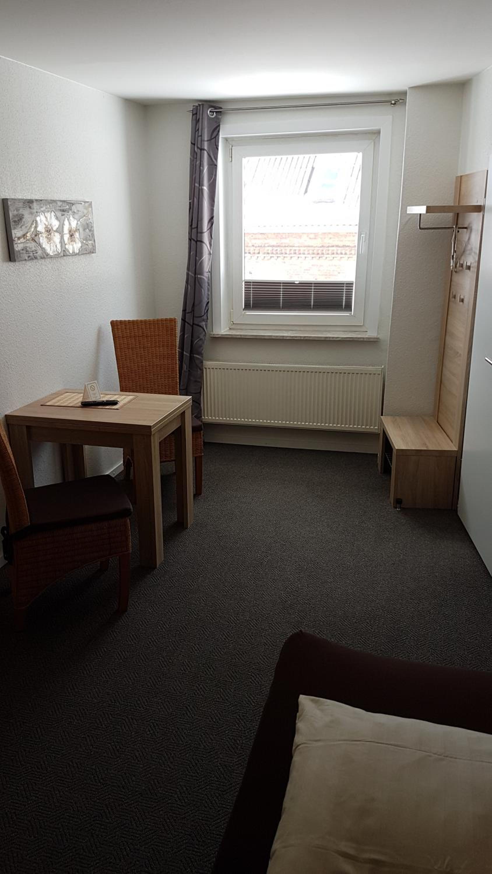 Double or Twin Room - Photo 5