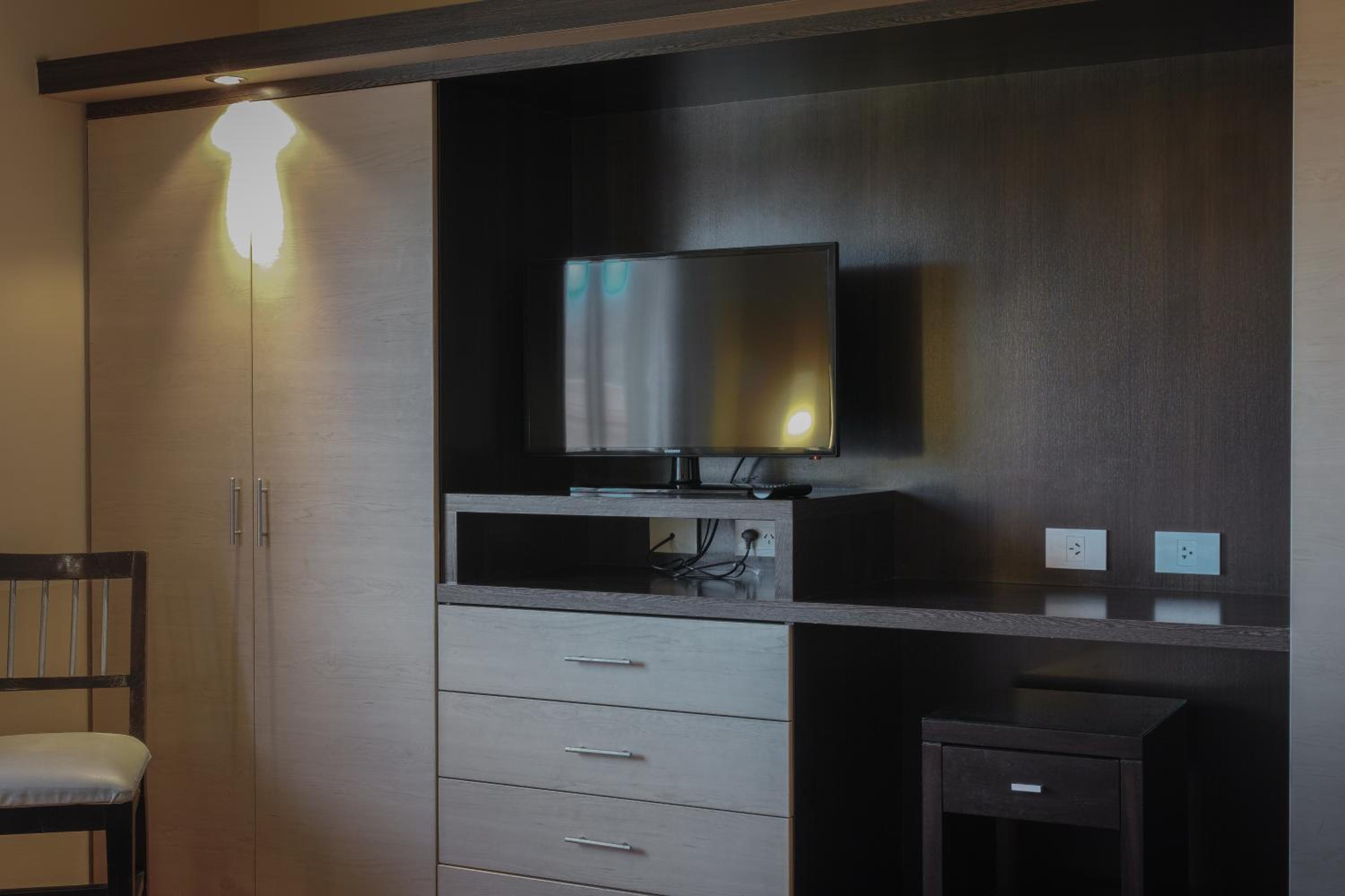 Apartment (3 Adults)