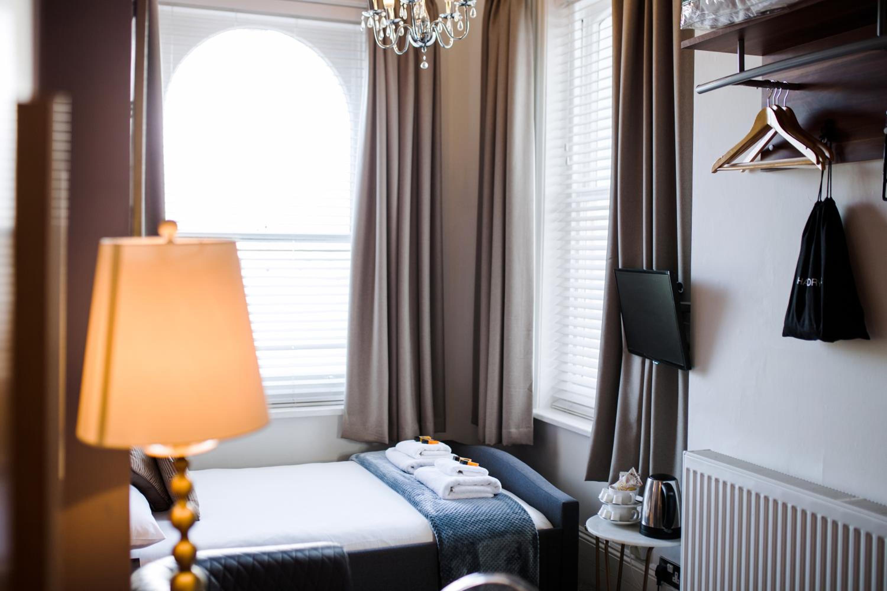 Small Double Room photo 3