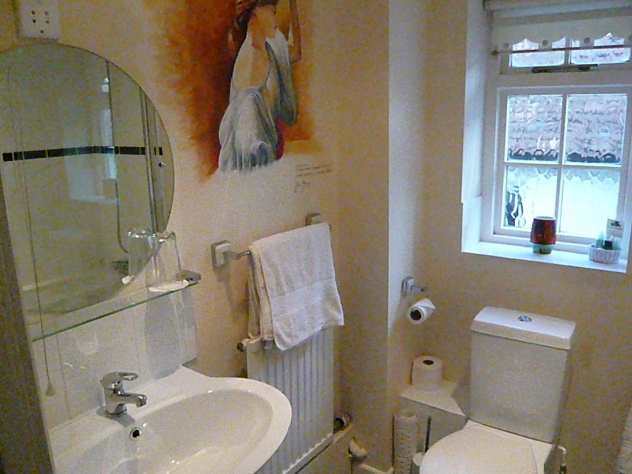 Single Room photo 3