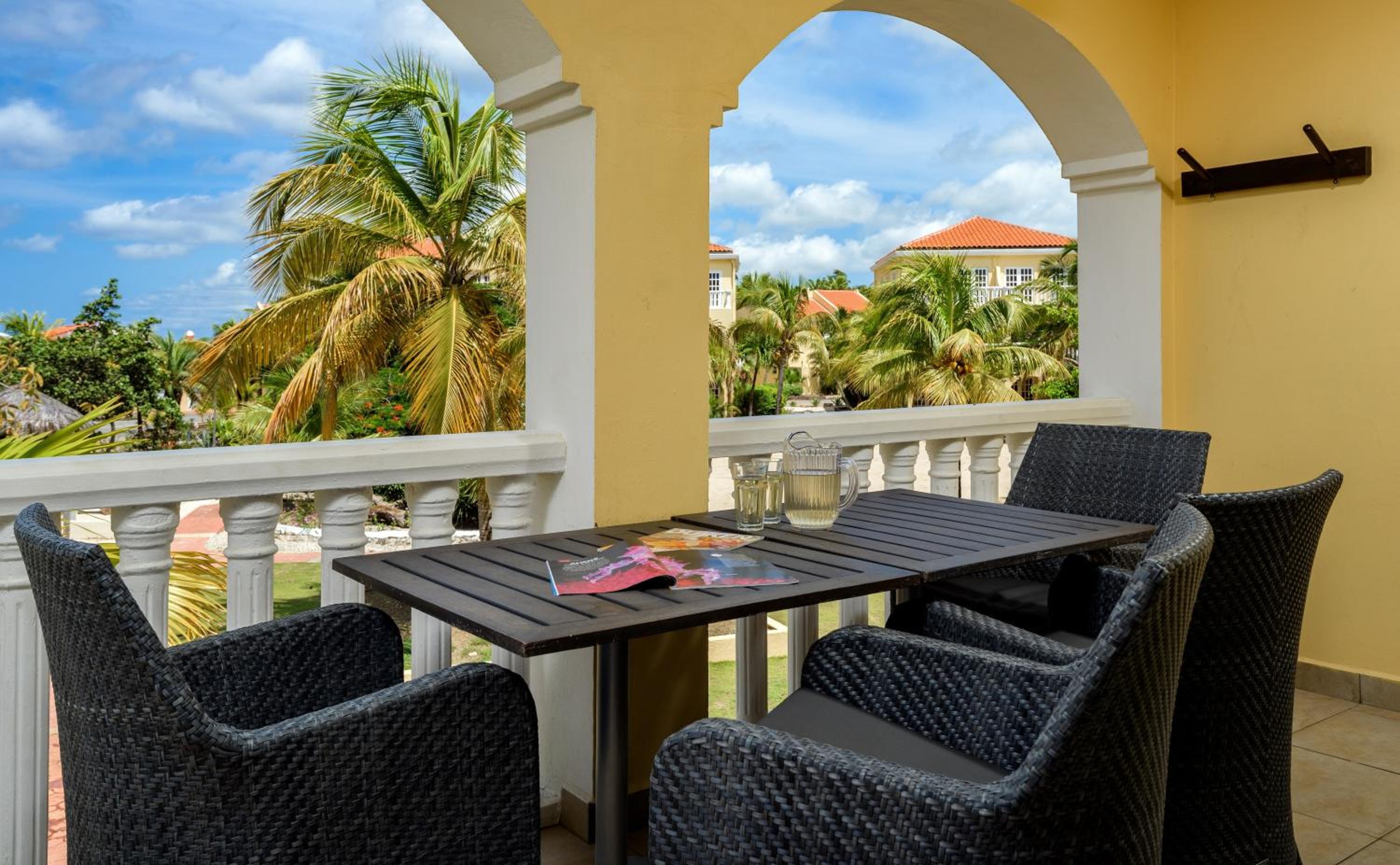 Balcony & Terrace