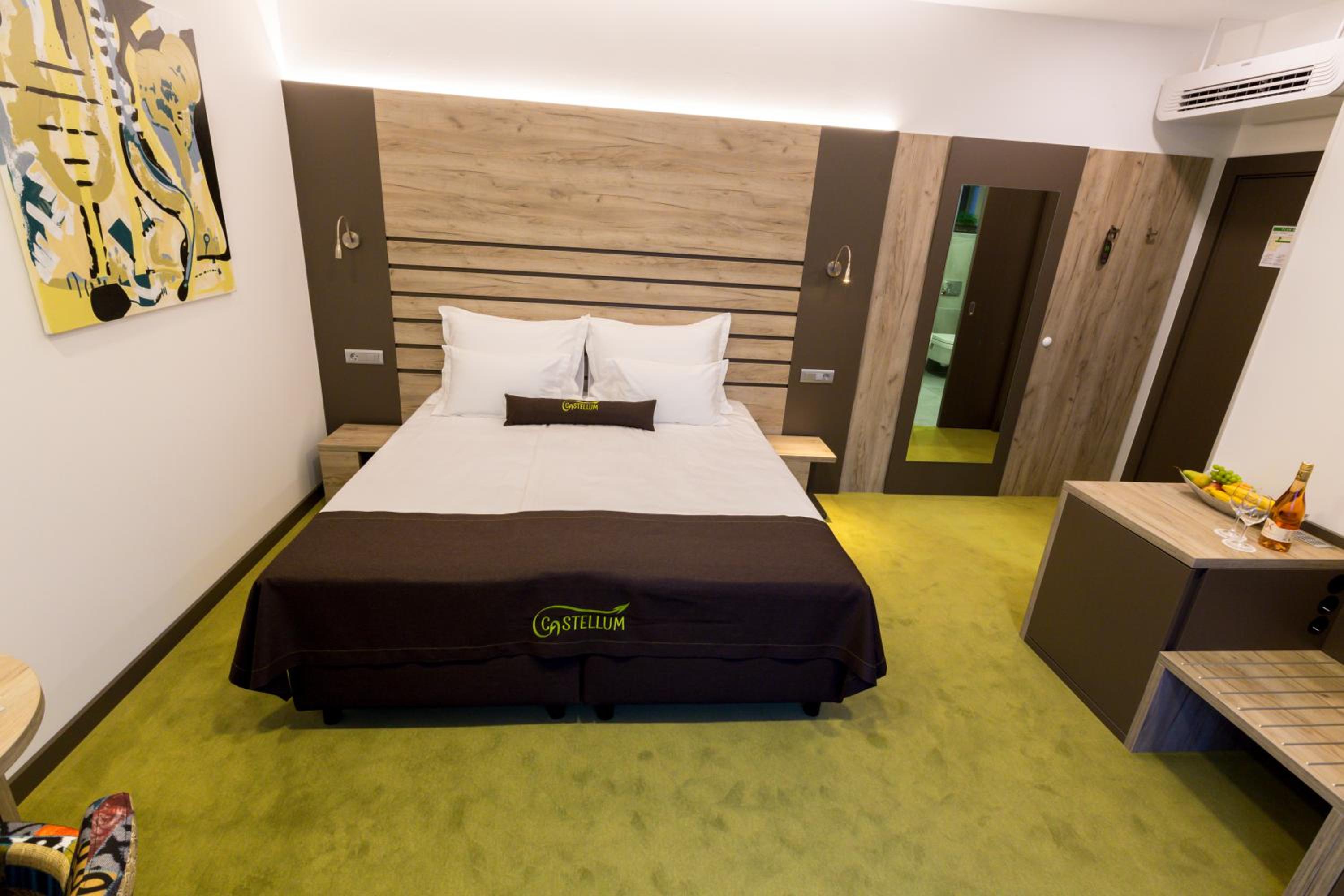 Superior Double or Twin Room with Terrace - Photo 1