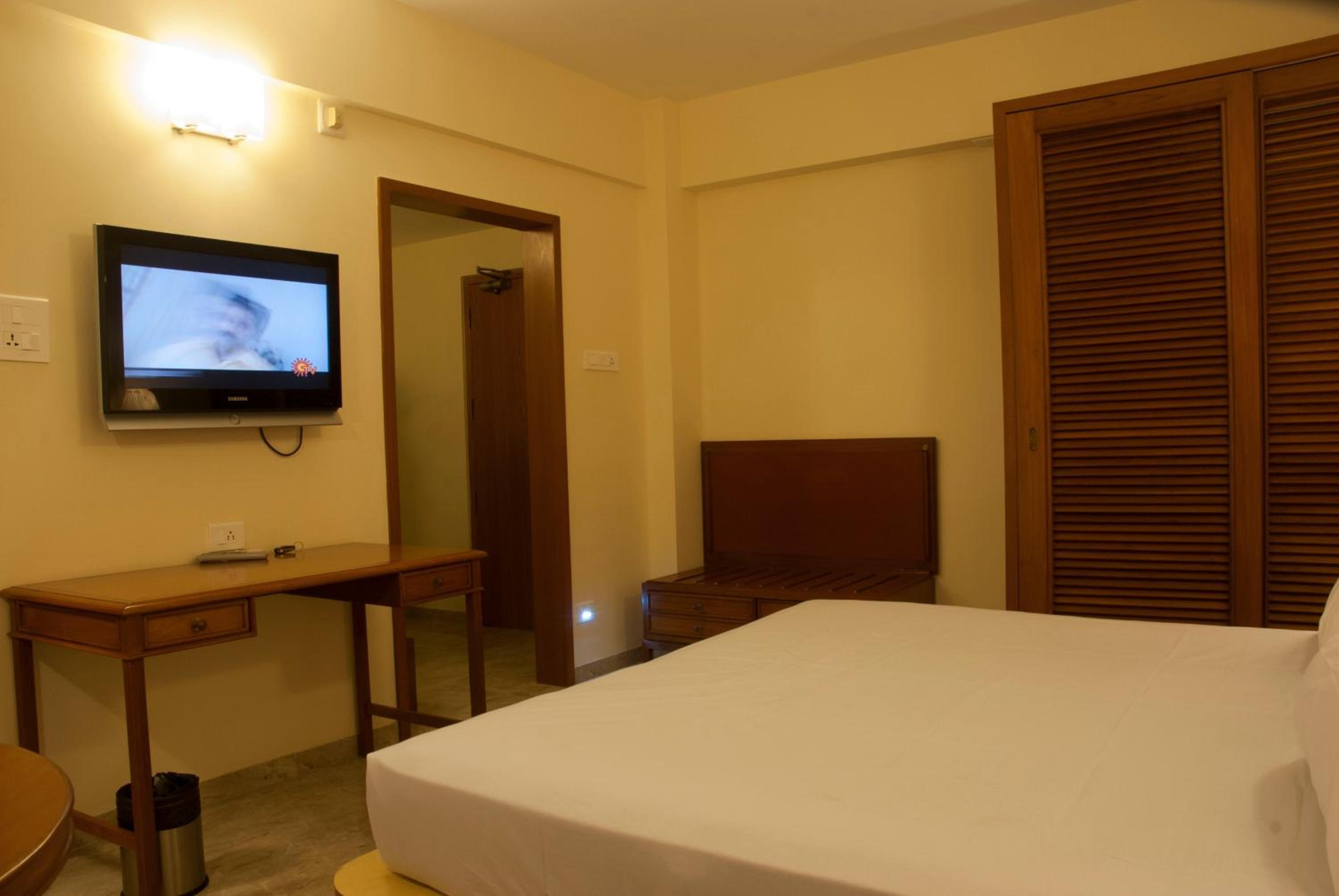 Club Double Room - Photo 6