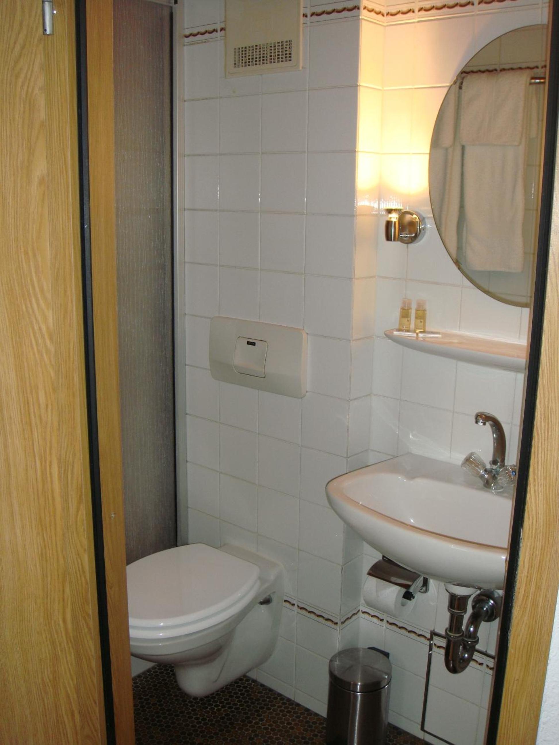 Single Room - Photo 4