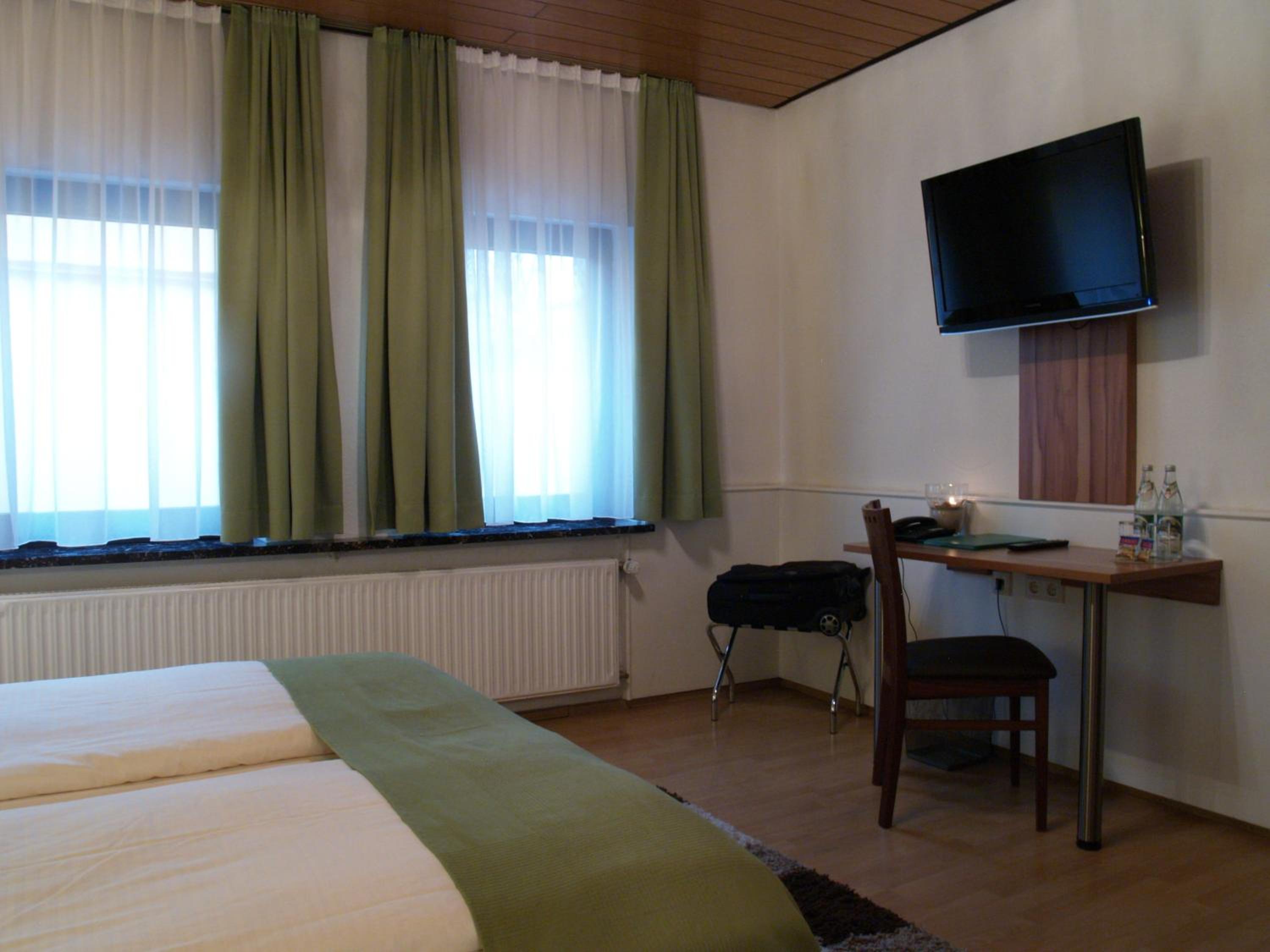 Double Room - Photo 11
