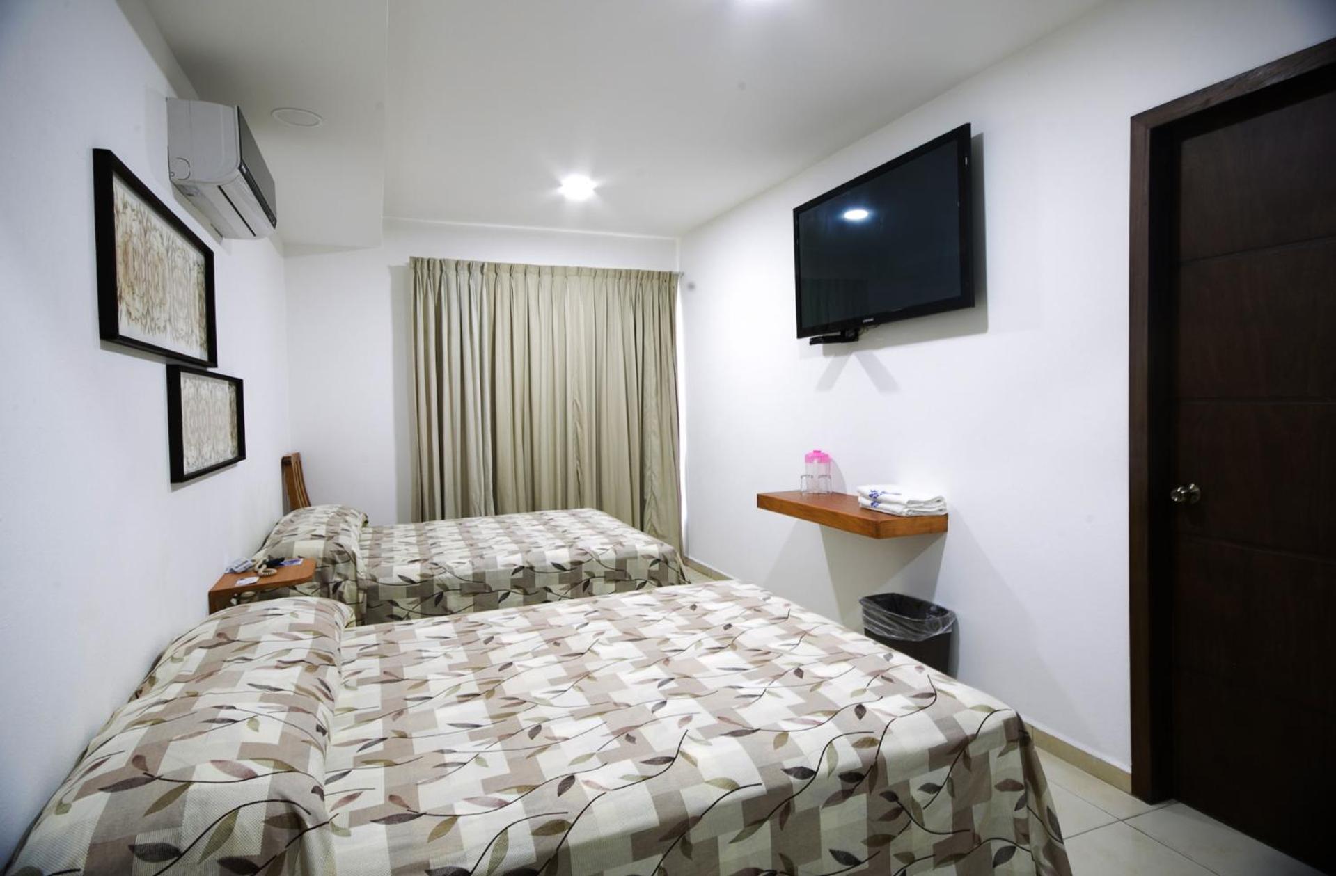 Standard Twin Room with Sea View photo 1