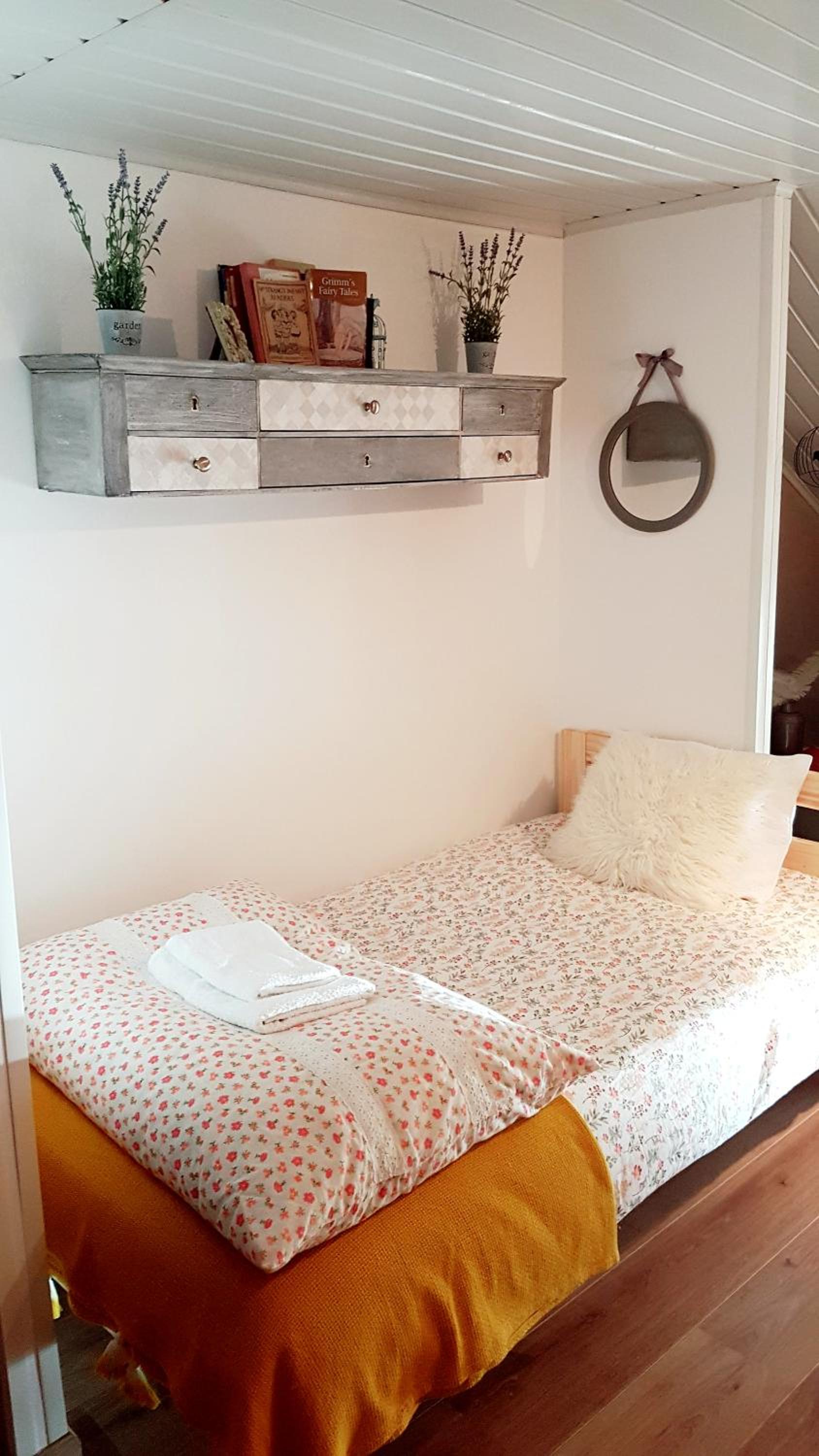 Standard Double Room with Shared Bathroom photo 2