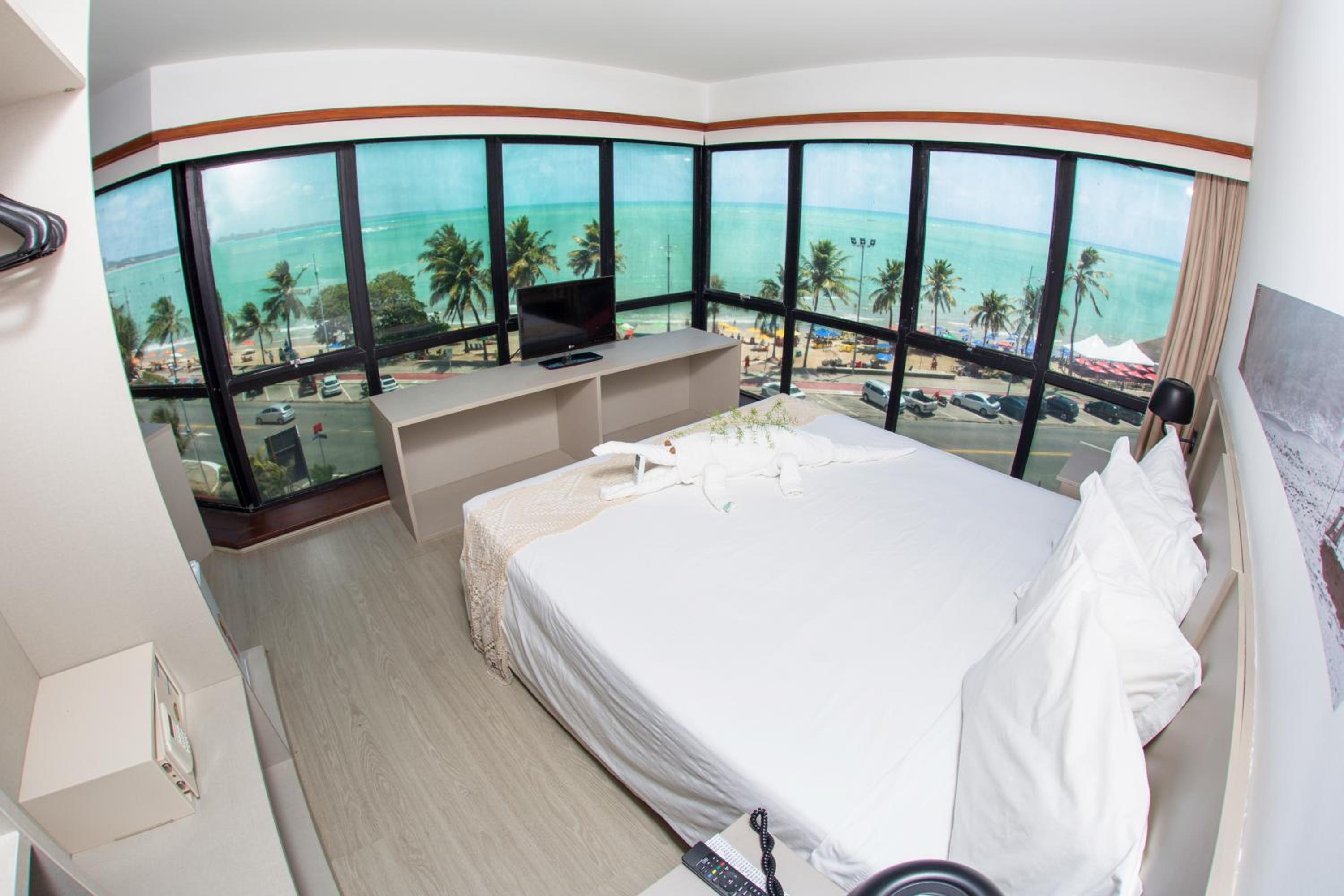 Suite with Panoramic Sea View