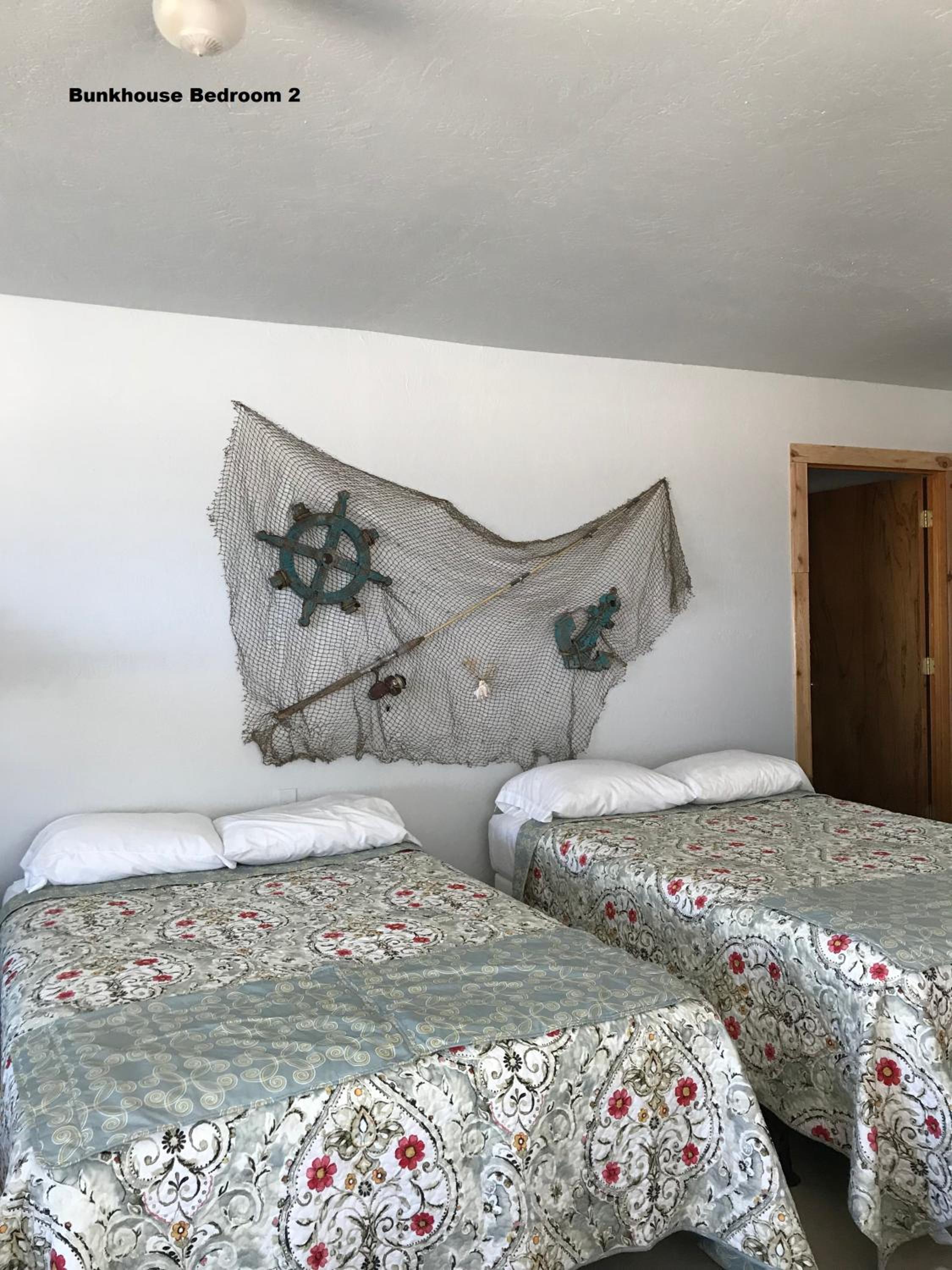 Two-Bedroom House photo 3
