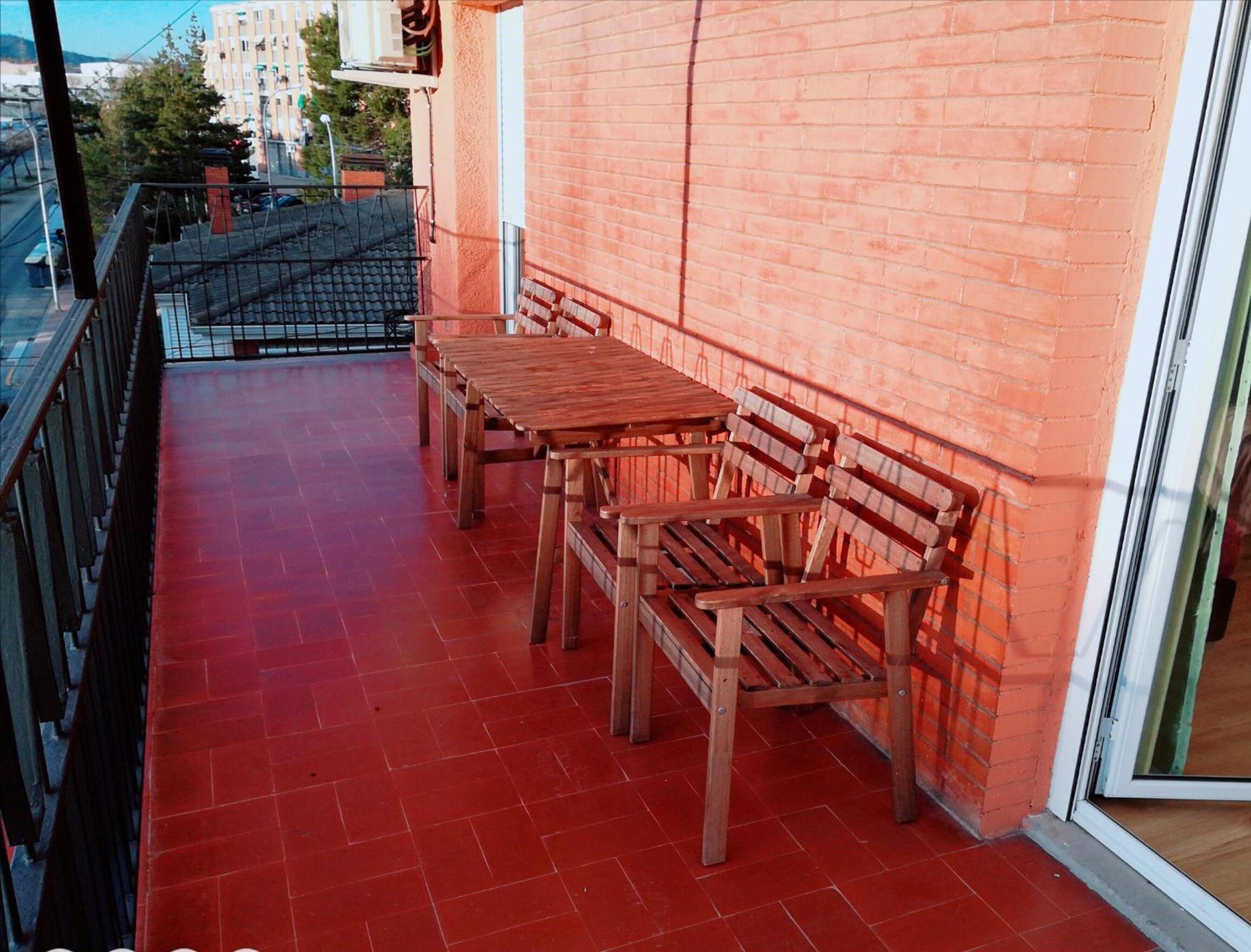 Apartment with Balcony photo 2