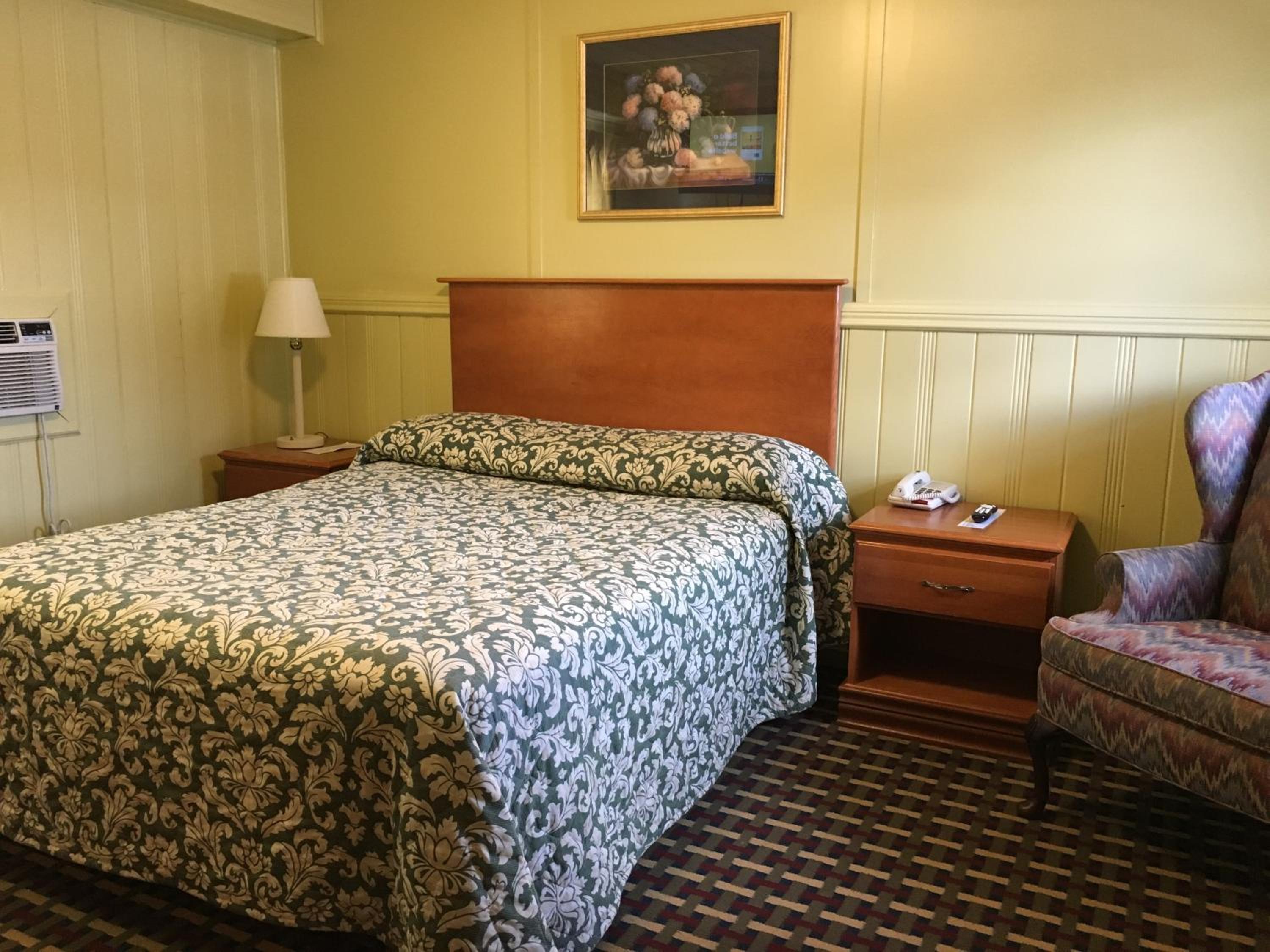Queen Room