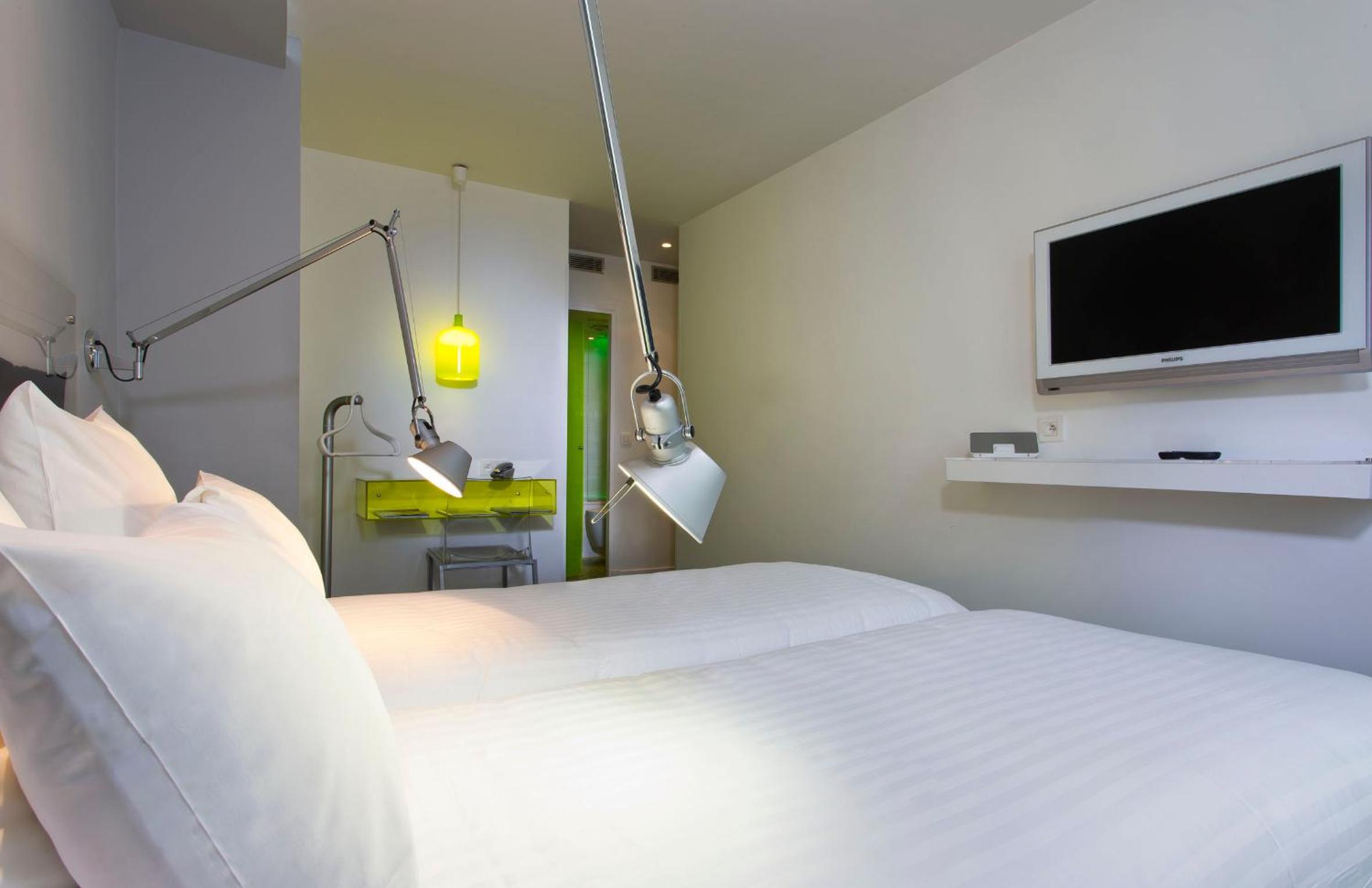 Standard Twin Room photo 2