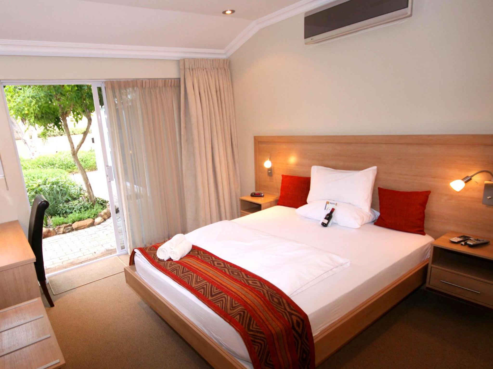Deluxe Room - Photo 3