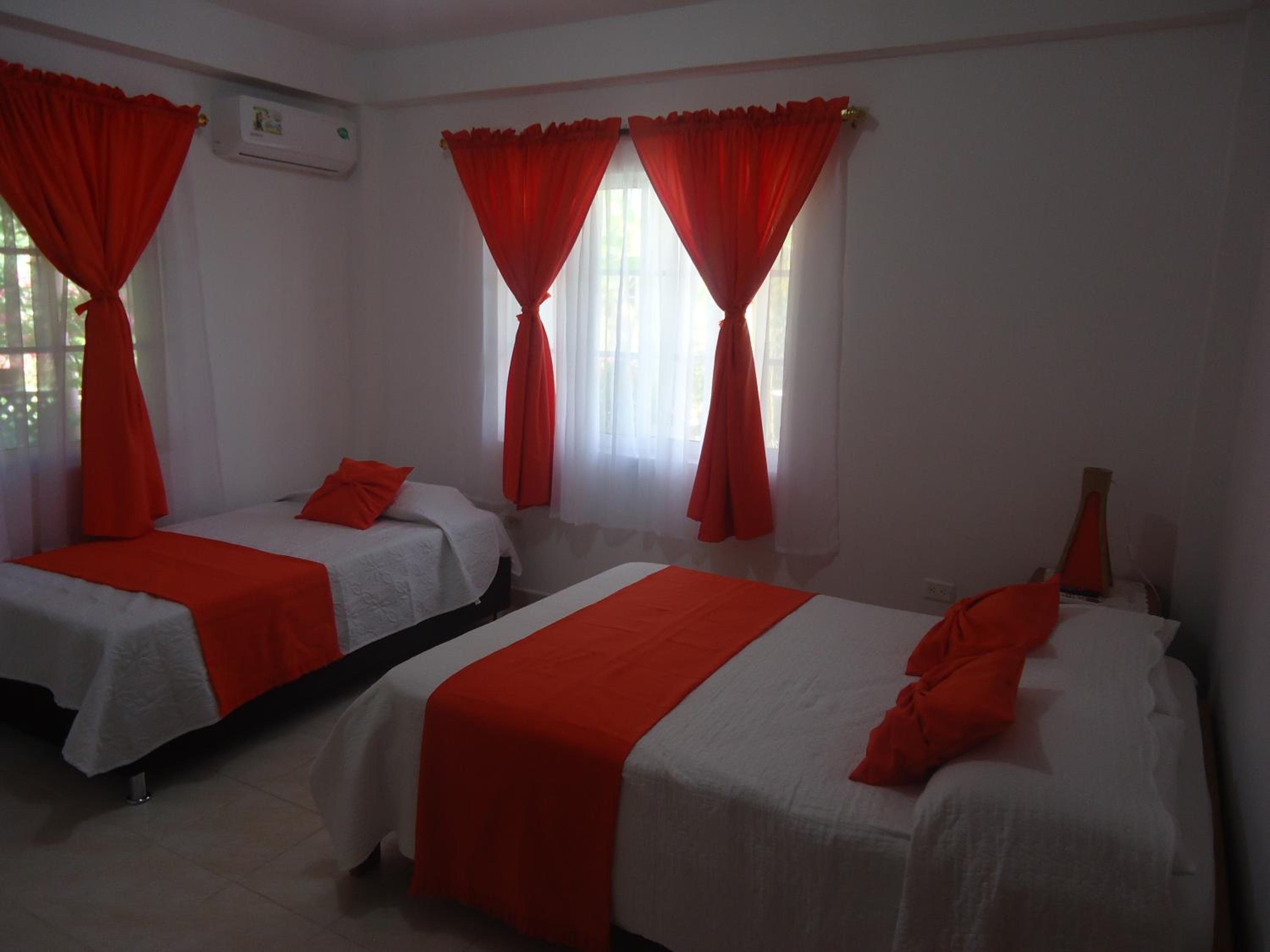 Standard Twin Room with Sea View photo 1