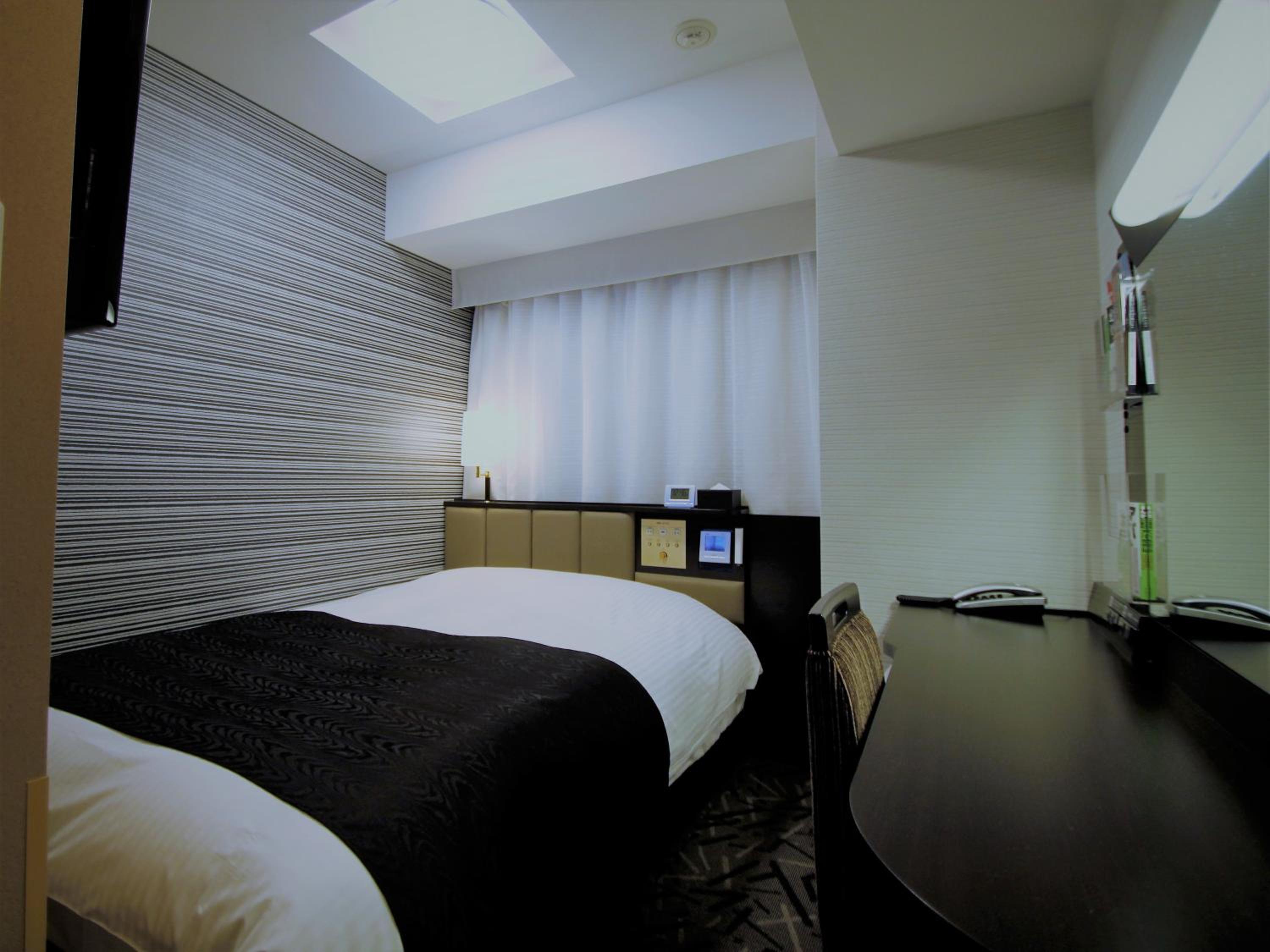 Single Room with Breakfast - Non-Smoking photo 3