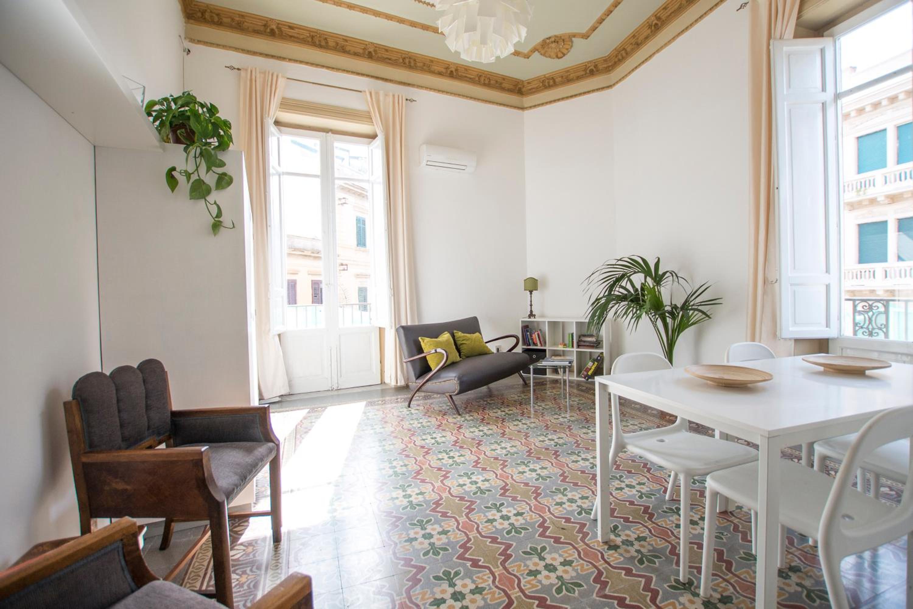 Superior Apartment