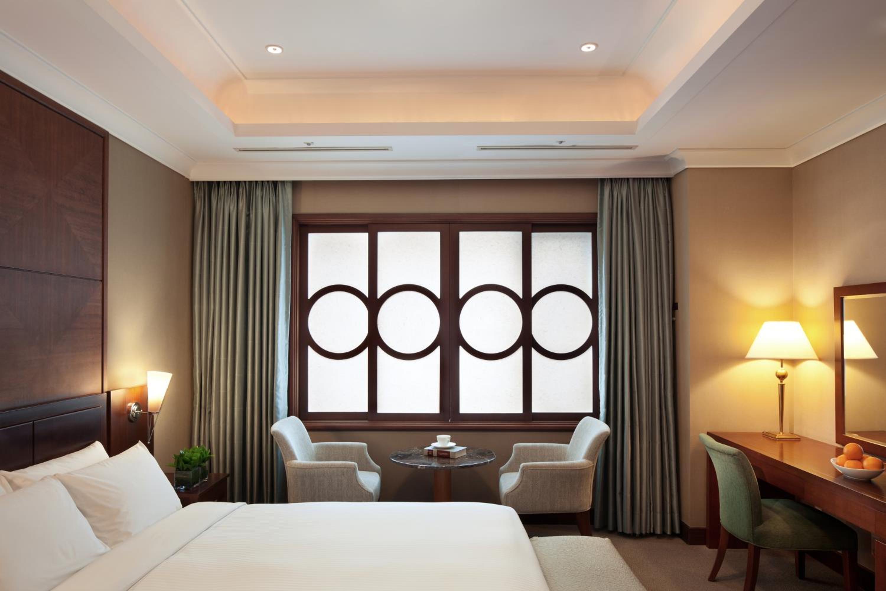 Superior Suite - Two Welcome Drink Coupons per stay - Photo 3