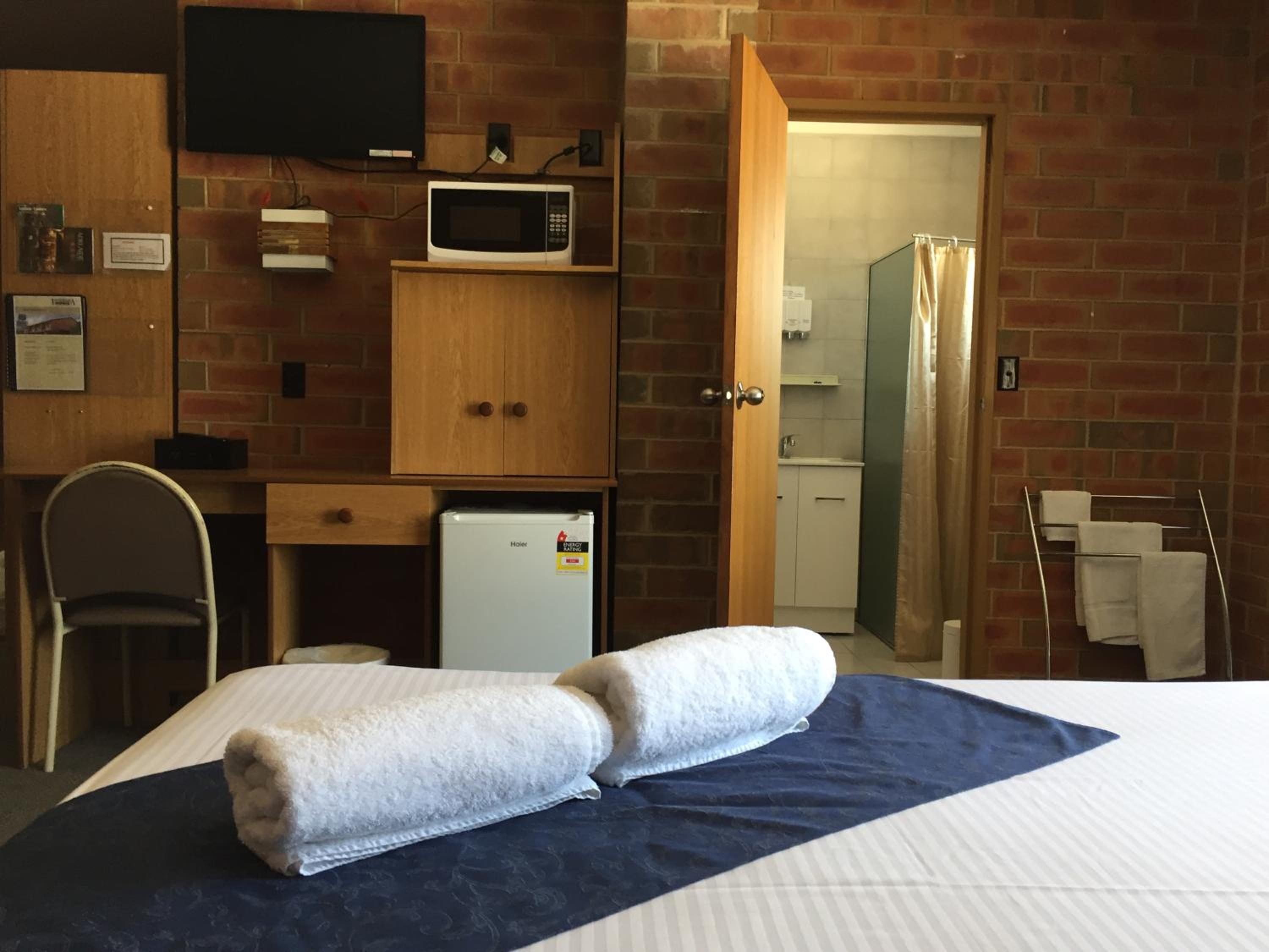 Deluxe King Room photo 3