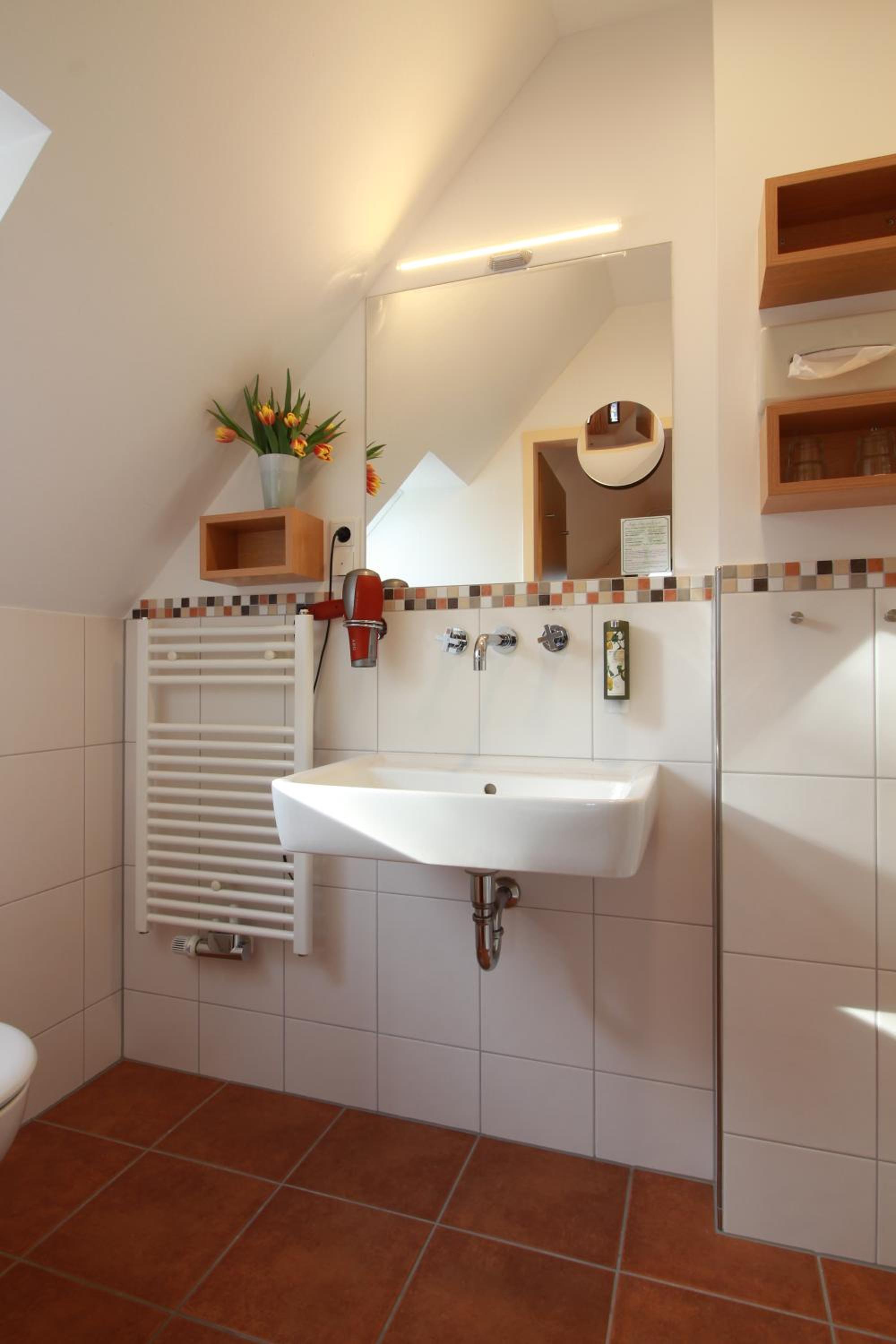 Double Room - Photo 10