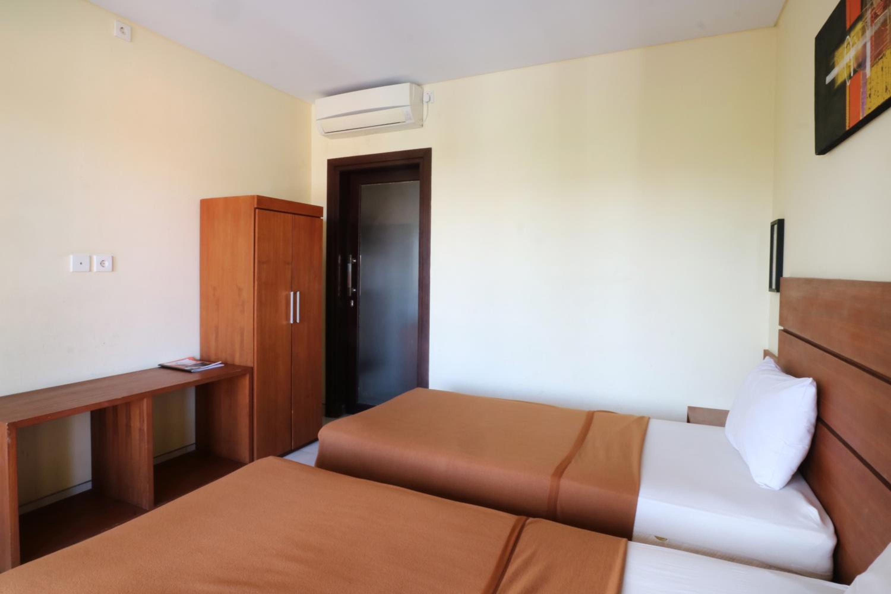 Standard Double Or Twin Room photo 2
