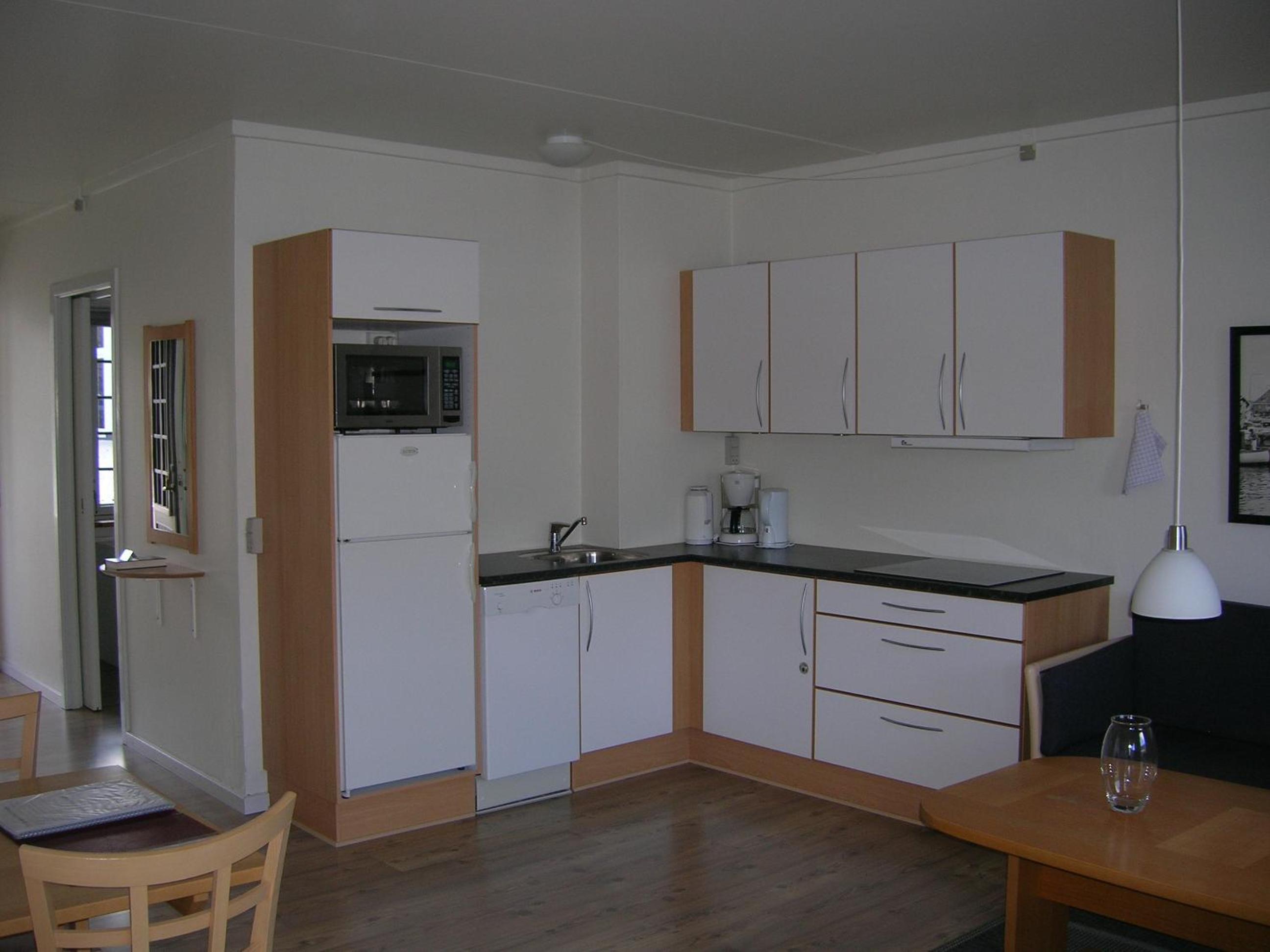 One-Bedroom Apartment (2 Adults) - Photo 2
