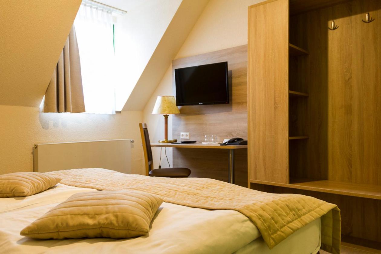 Double Room - Photo 3