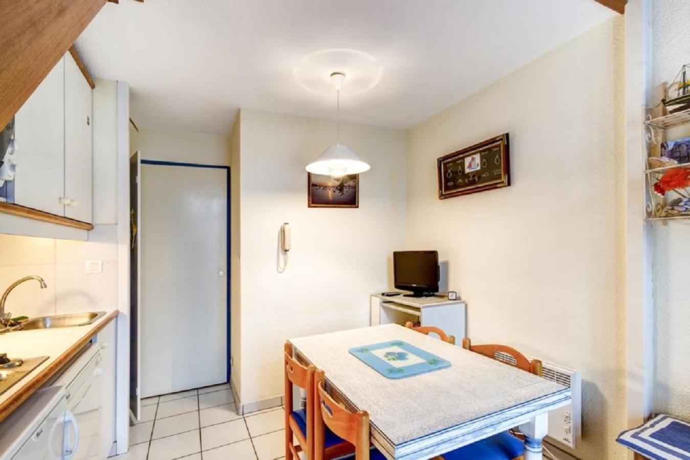 Comfort Two-Bedroom Apartment (5 People) photo 2