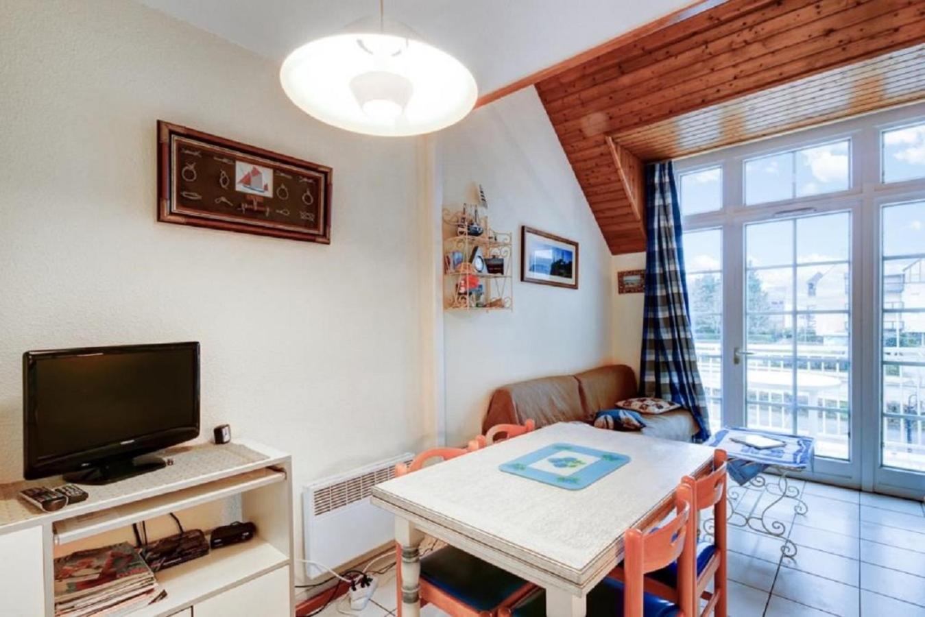 Comfort Two-Bedroom Apartment (5 People) photo 3