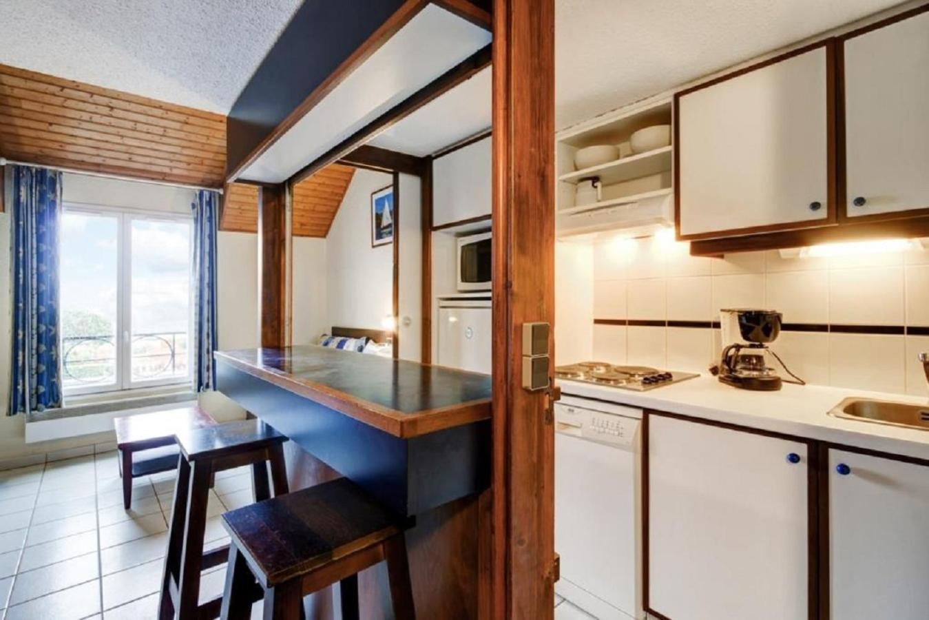 Budget One-Bedroom Apartment (7 People) photo 2