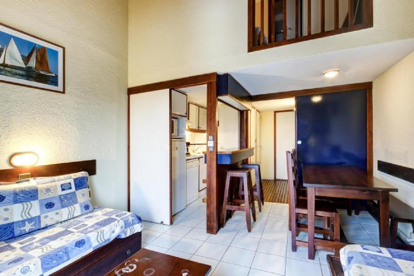 Budget One-Bedroom Apartment (7 People) photo 1