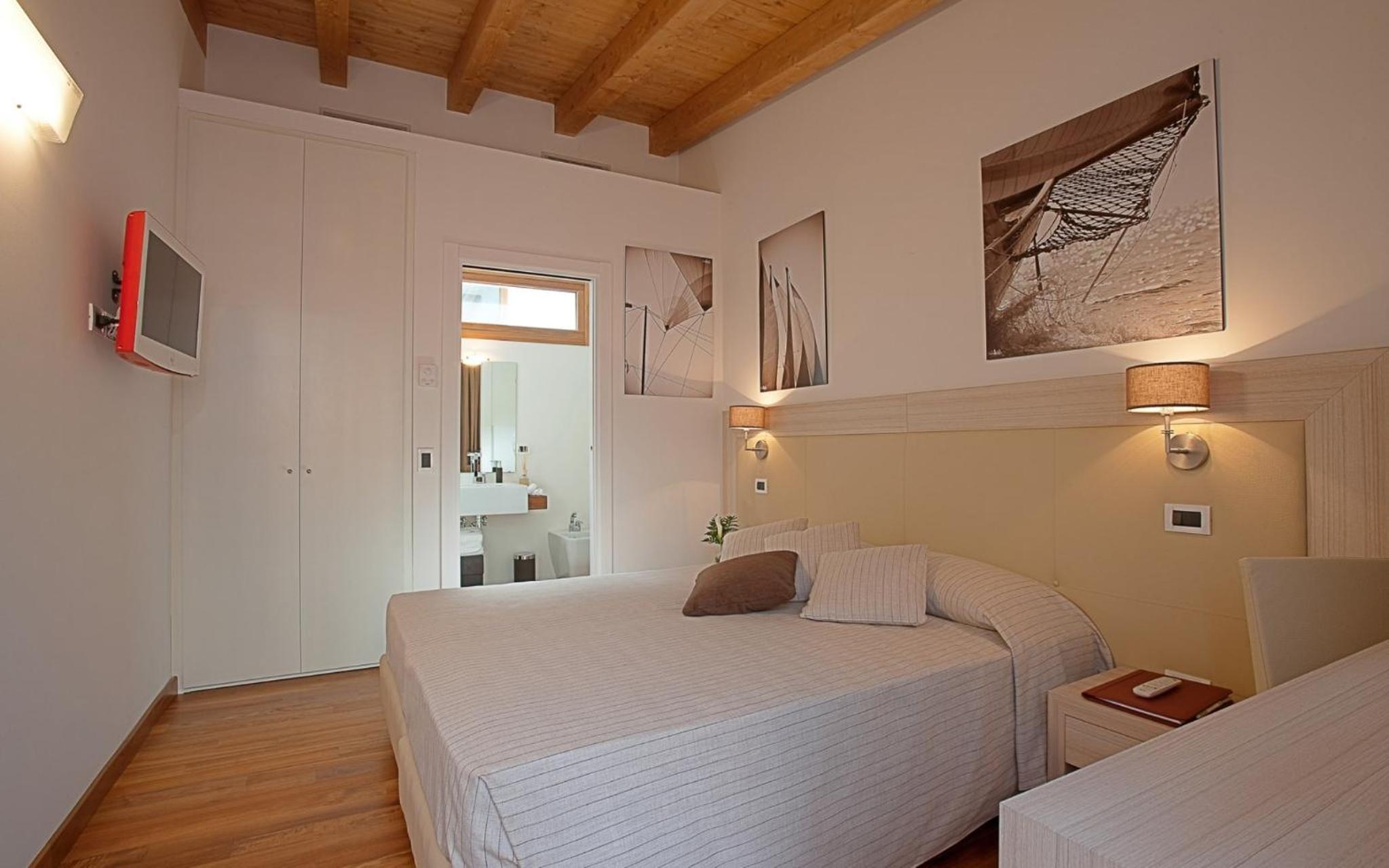Double Room photo 3