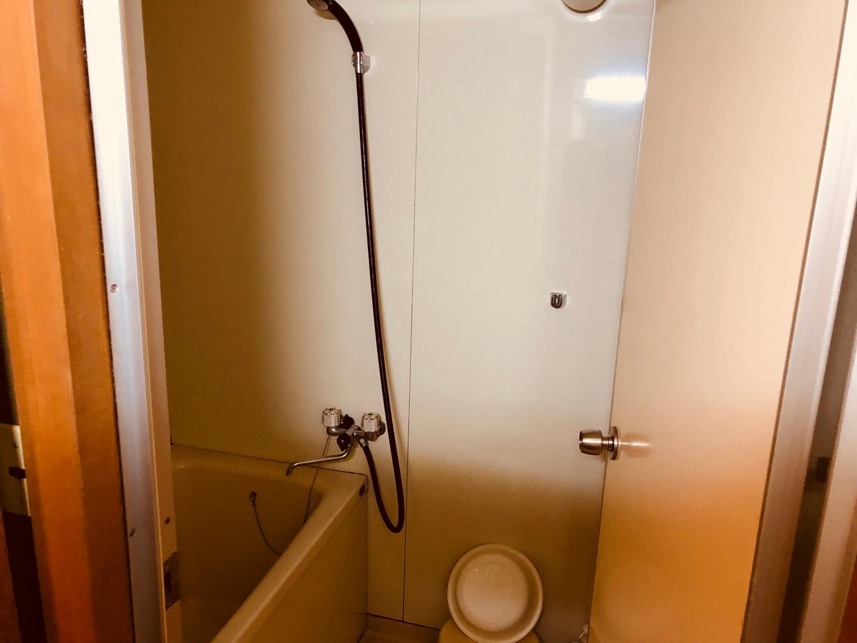 Japanese-Style Twin Room with Private Bathroom photo 3