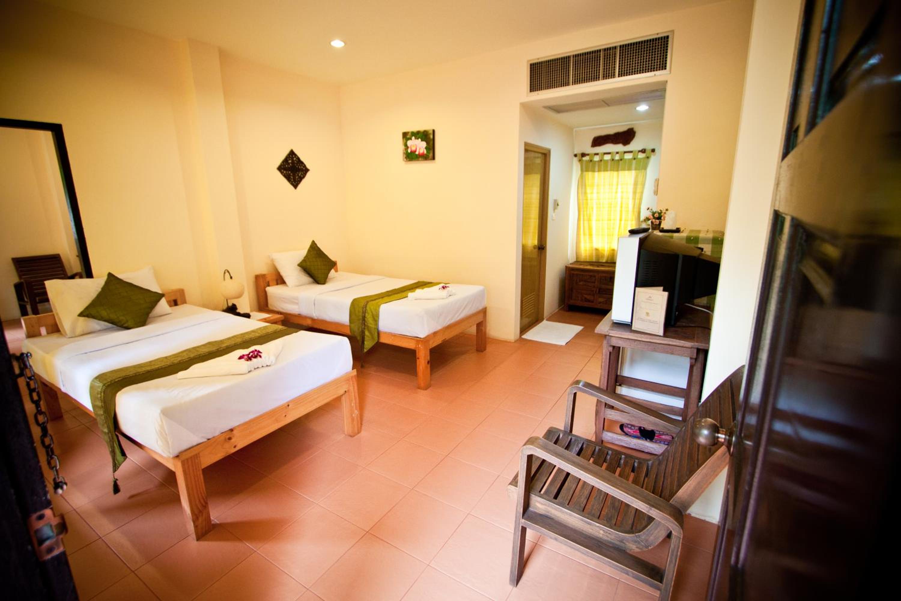 Deluxe Double or Twin Room - Photo 3