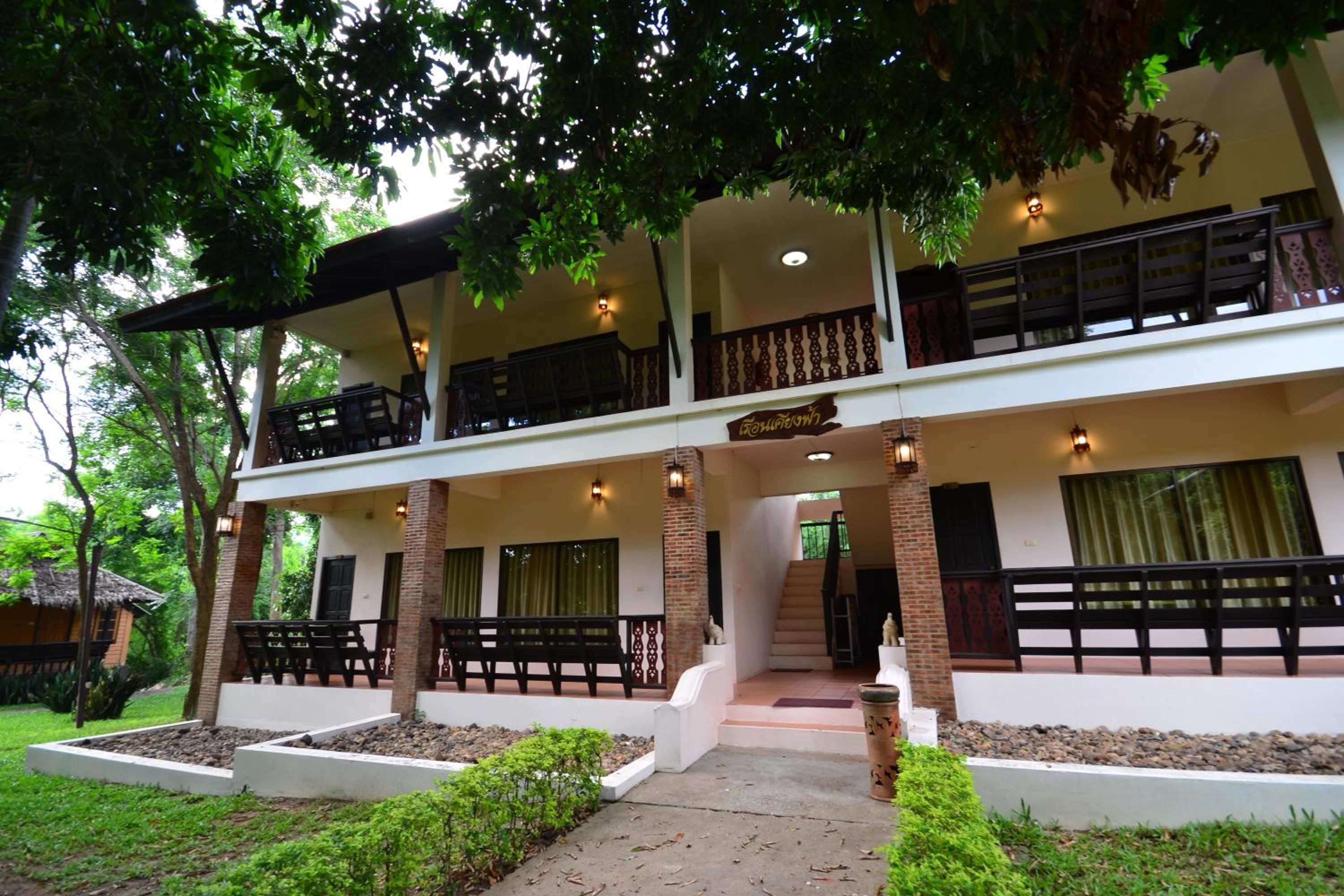 Deluxe Double or Twin Room - Photo 6
