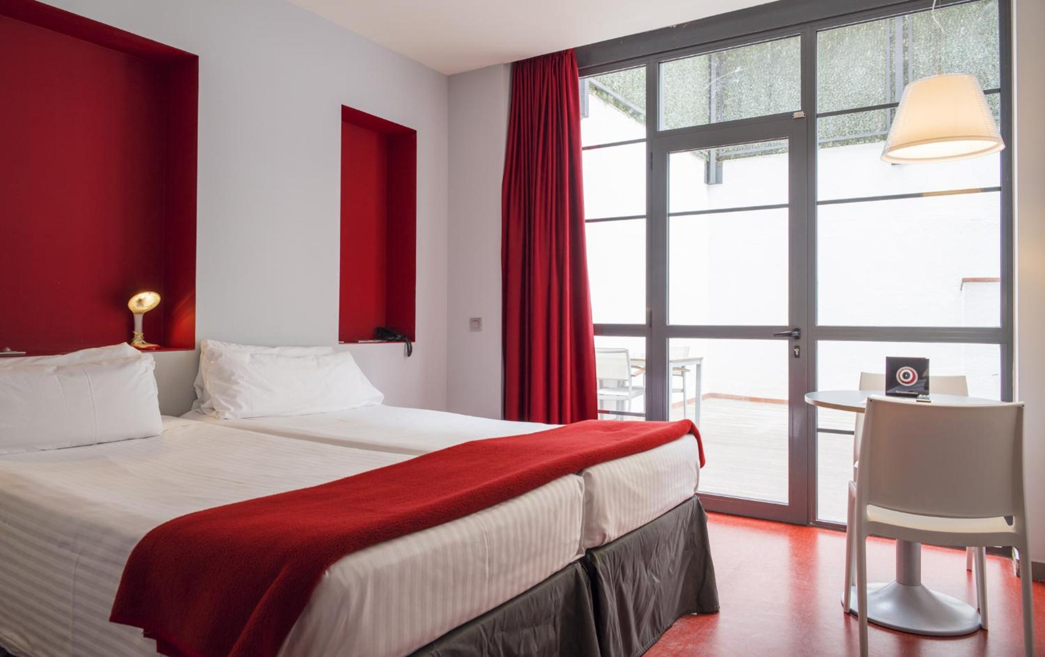 Double or Twin Room photo 3