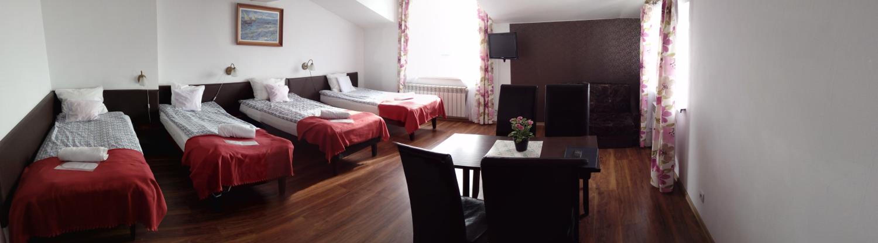 Quadruple Room - Photo 5