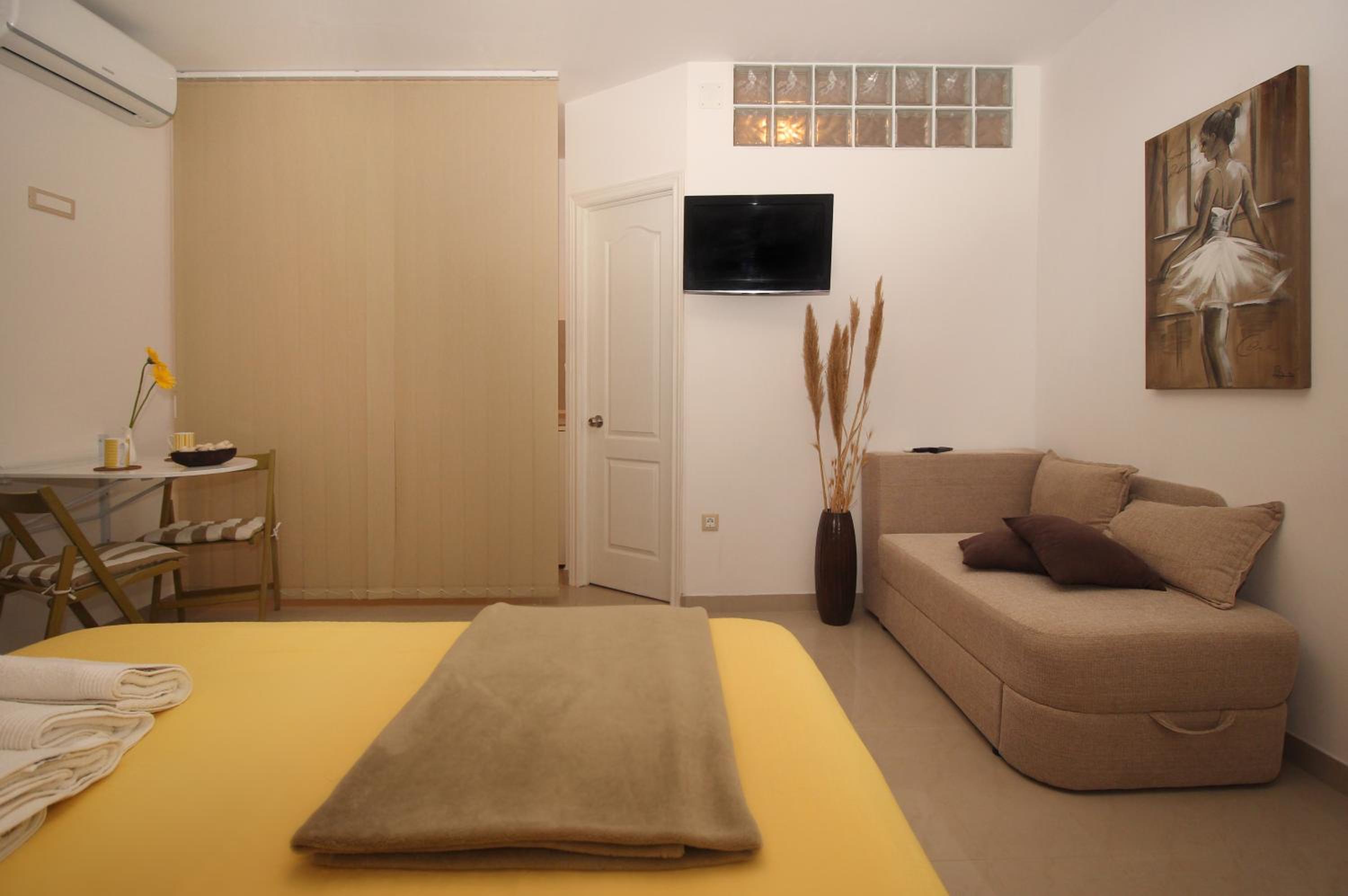Family Studio