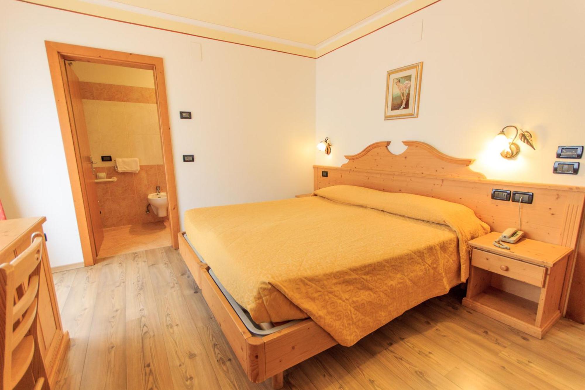 Superior Double or Twin Room photo 3
