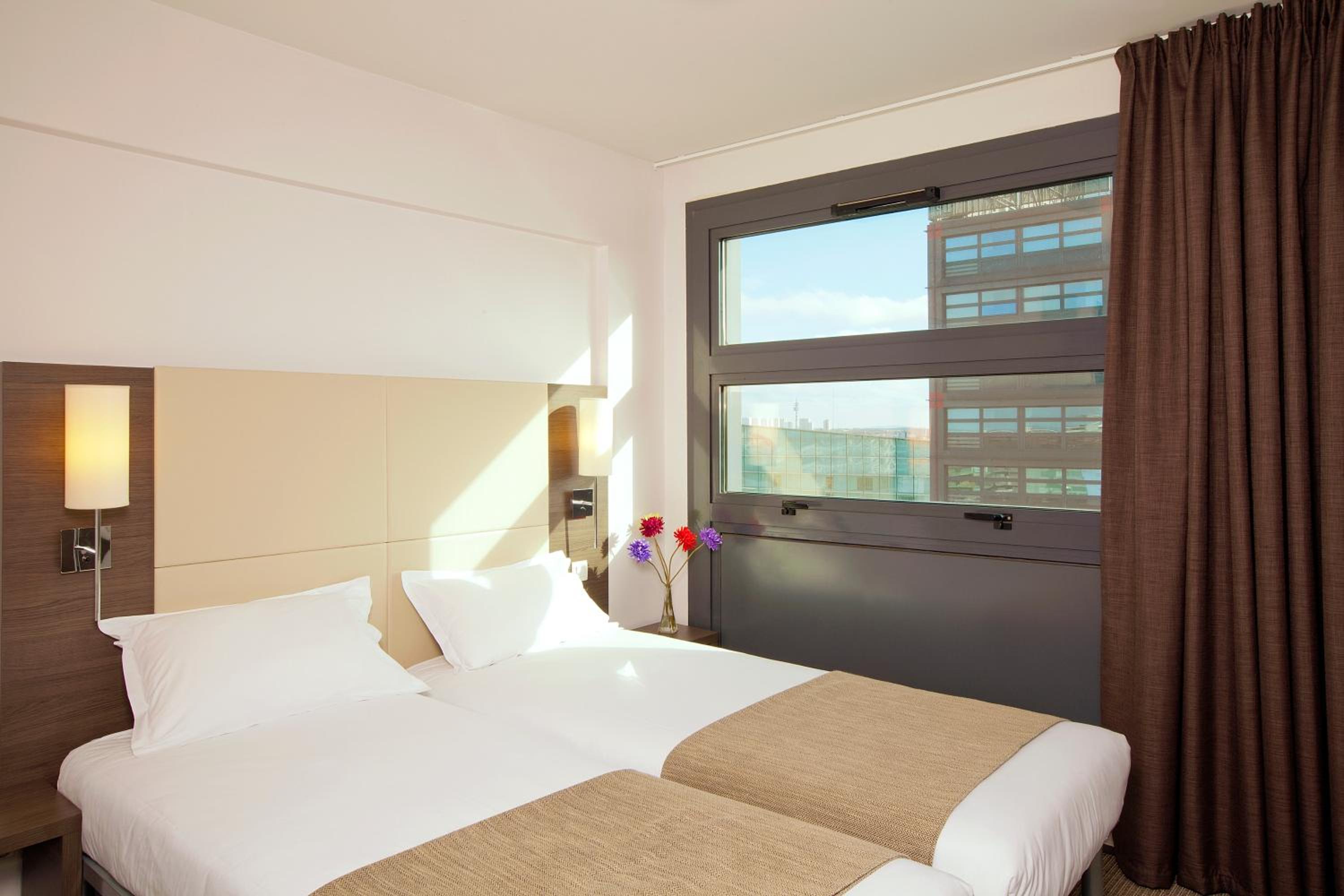 Two-Bedroom Apartment - Photo 3