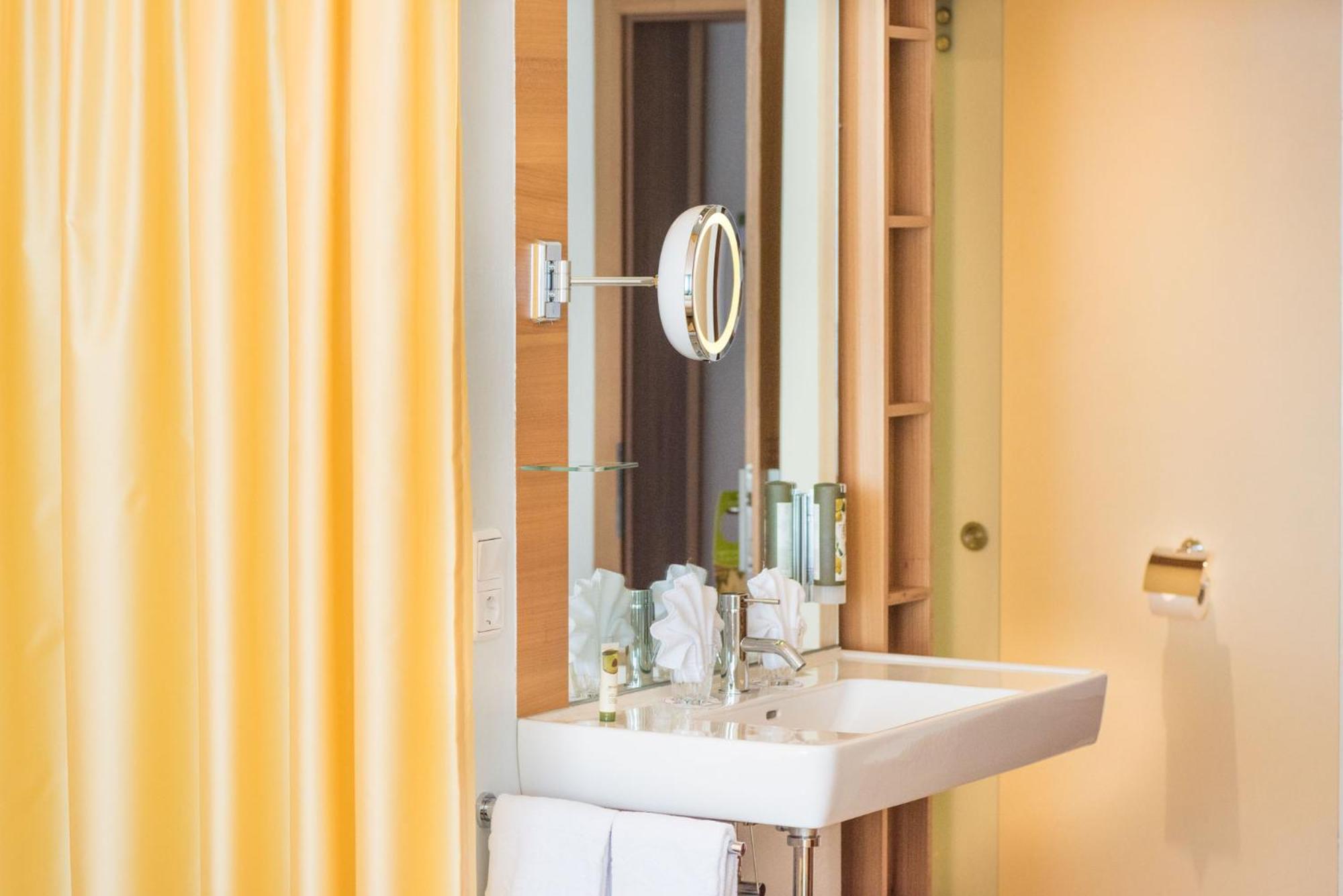 Suite with Sauna - Photo 7