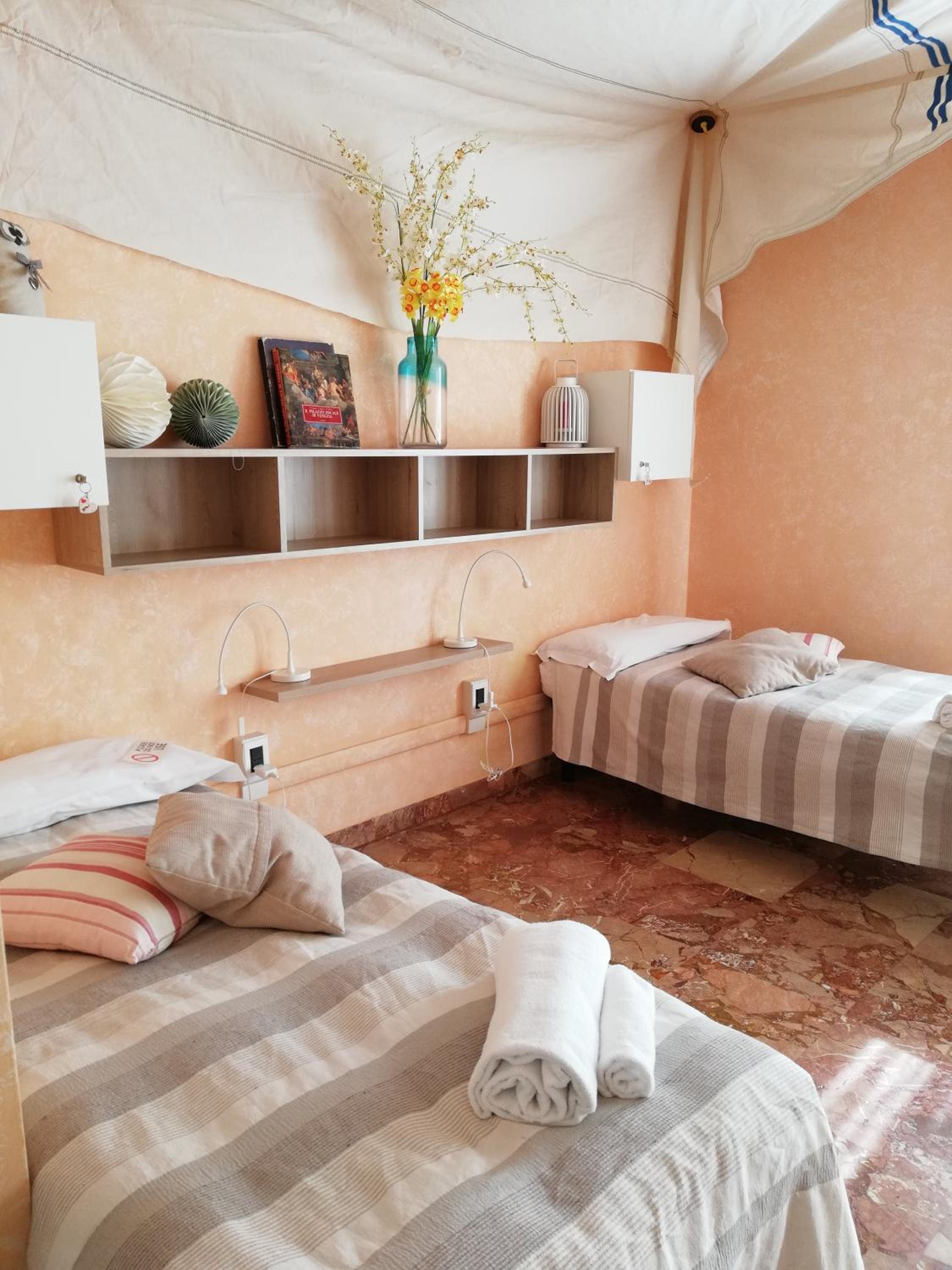 Bed in 3-Bed Mixed Dormitory Room photo 1