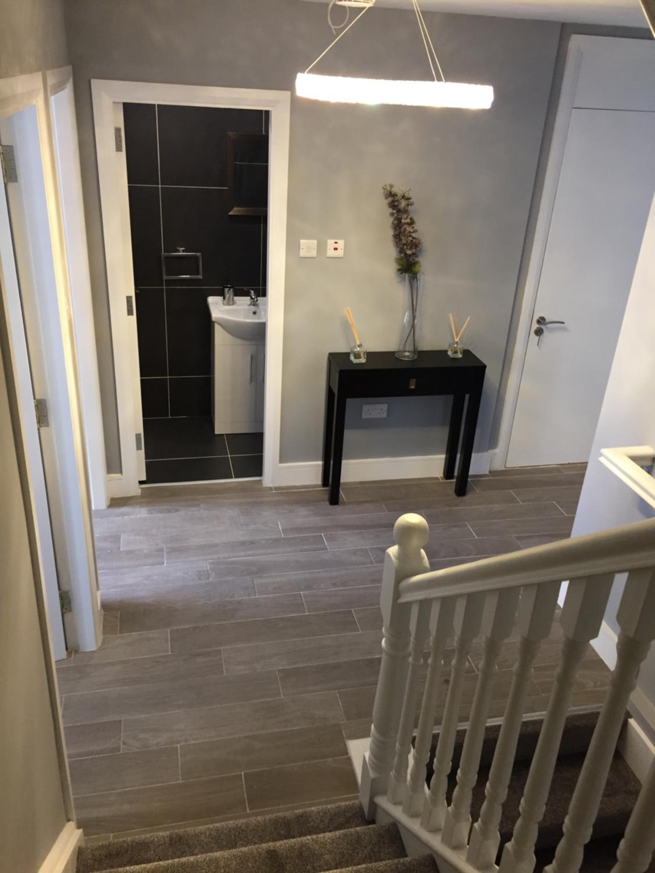 Six-Bedroom House - Photo 59