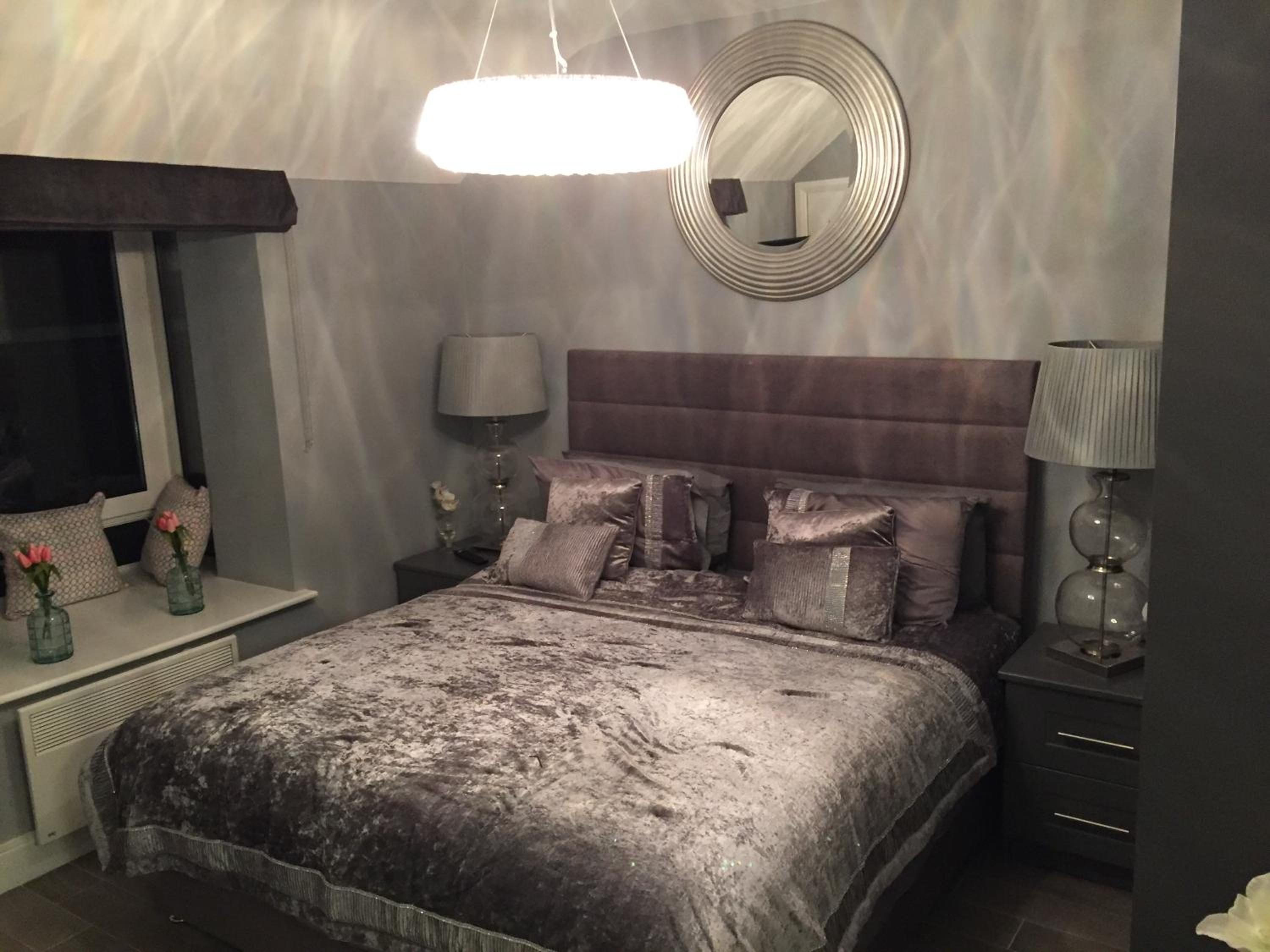 Six-Bedroom House - Photo 11