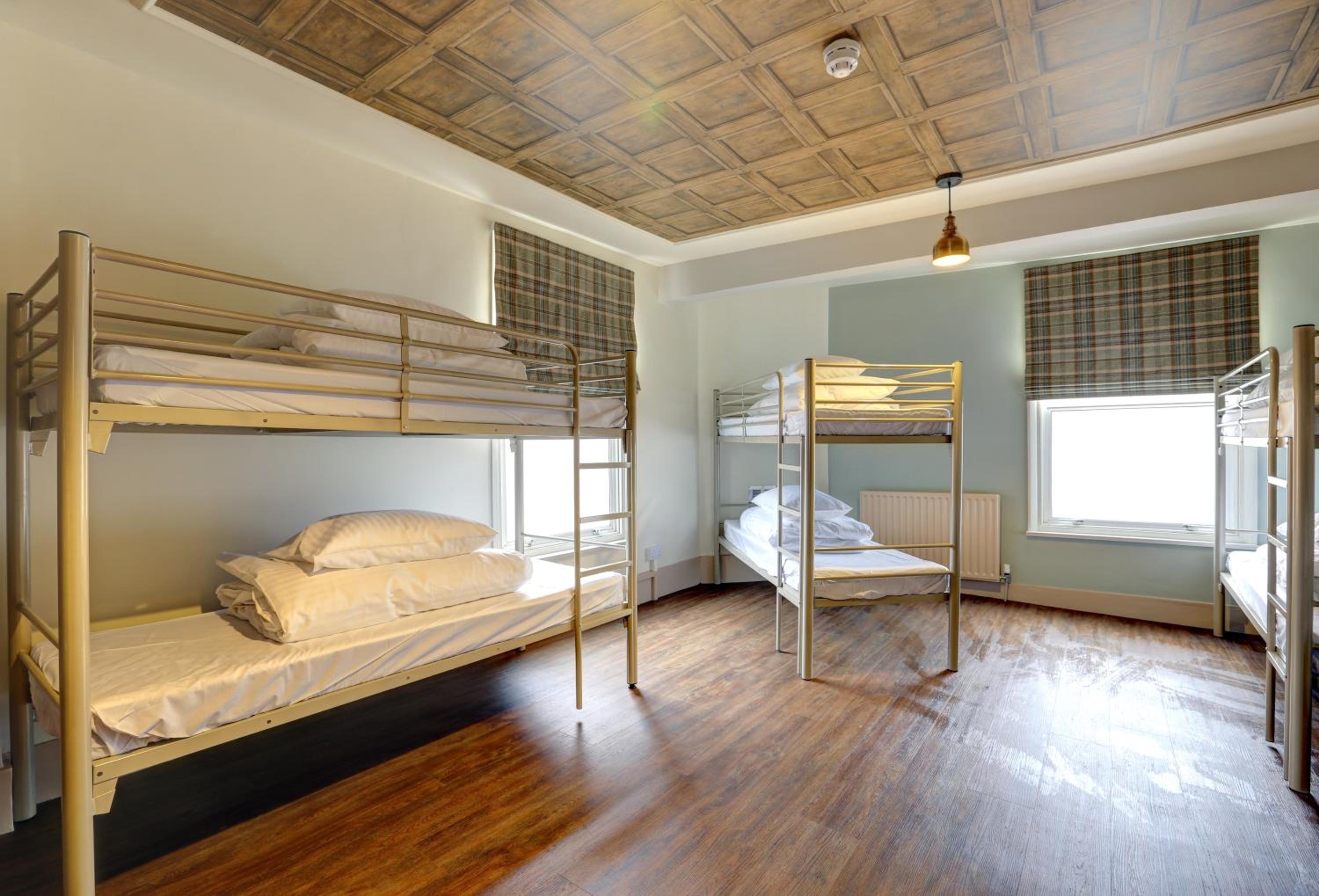 Private 6 Bed Room photo 1