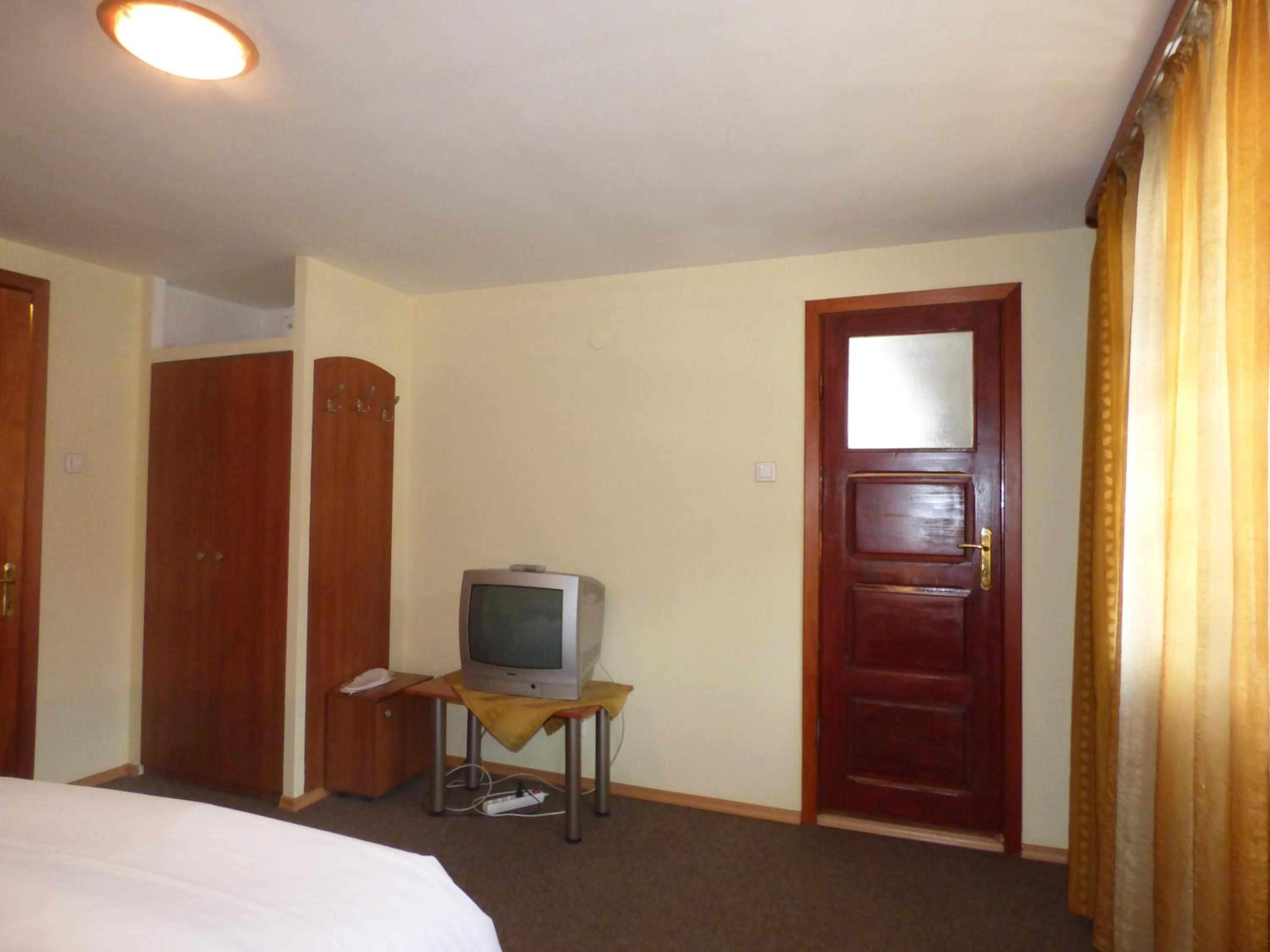 Double Room - Photo 3