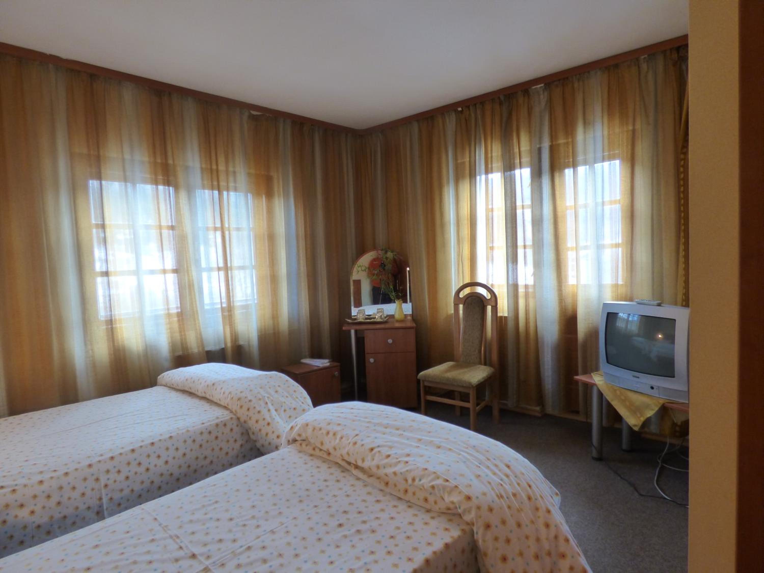 Double or Twin Room - Photo 1