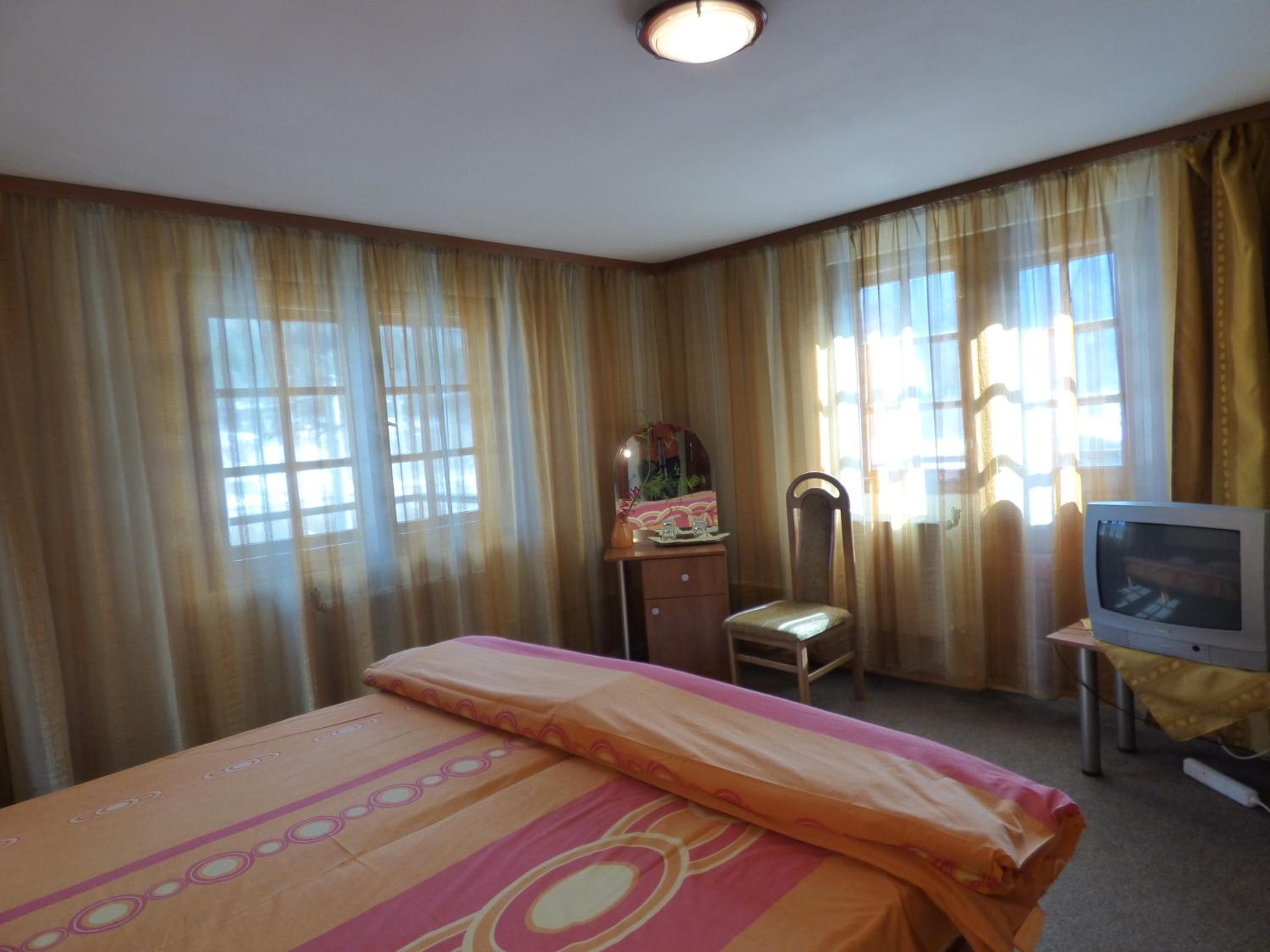 Double or Twin Room - Photo 7